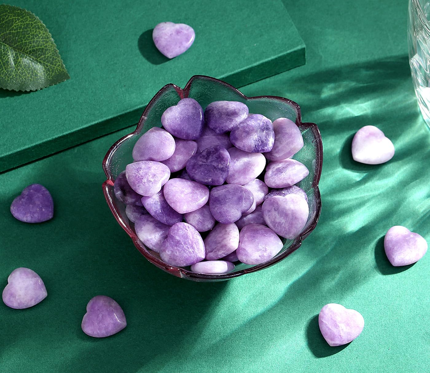 QINJIEJIE 20PCS Lepidolite Heart Stones Crystals Bulk Love Shaped Worry Stone Heart Rock Pocket Polished Palm Gems Crystal Reiki Balancing Wholesale Carved Stone Decor Gift