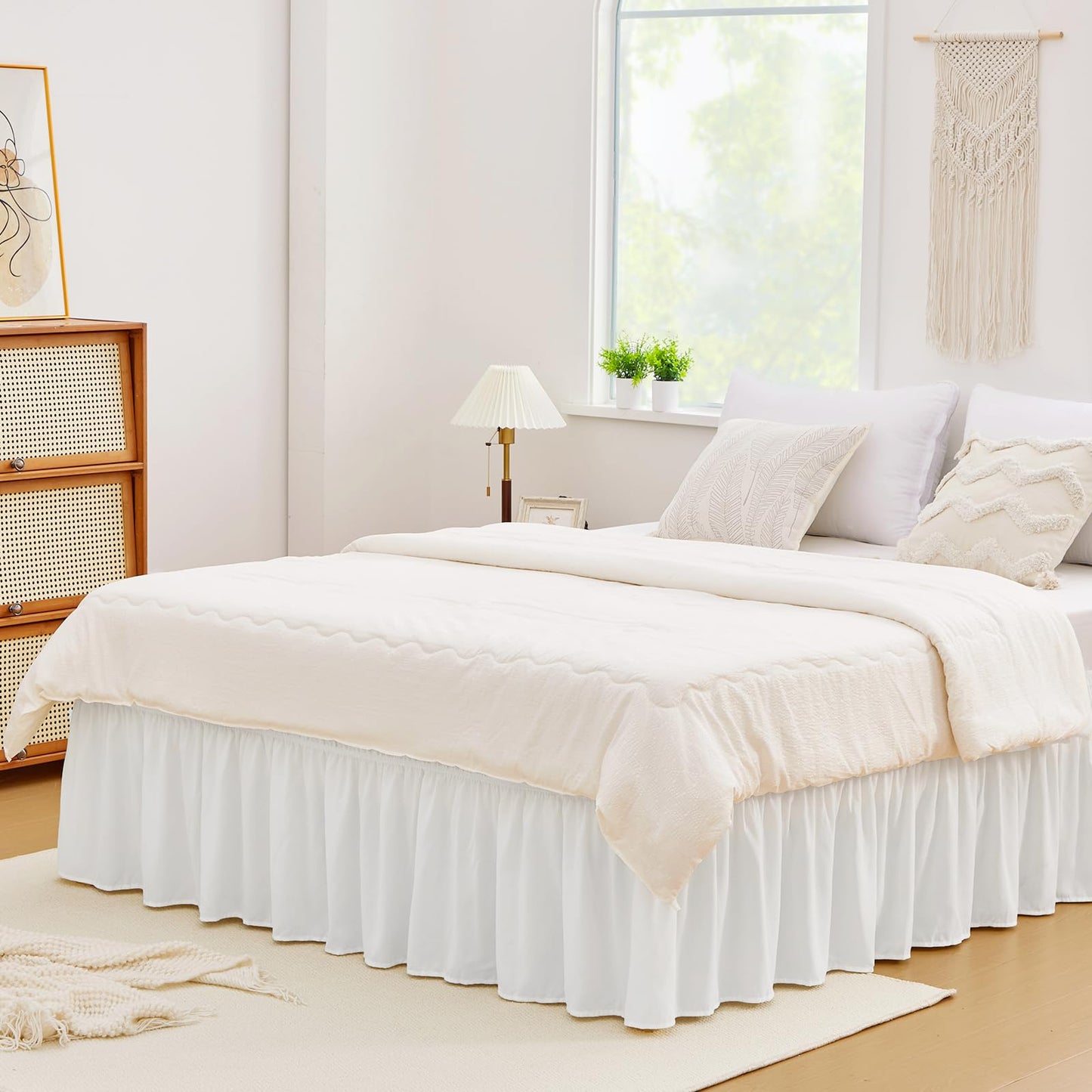 Vocander White Queen Size Bed Skirt 14 Inch Drop, Elastic Wrap Around Dust Ruffle Bed Skirting Easy to Install, Adjustable Tailored Bedskirts Fade & Wrinkle Resistant, Bedroom Decor