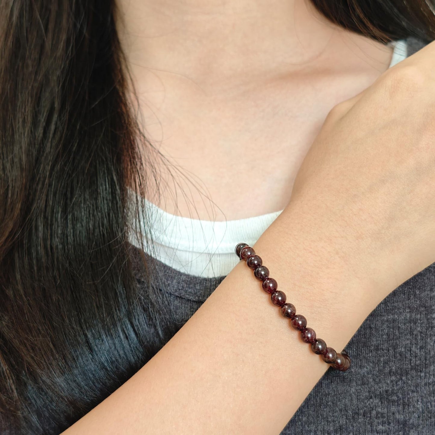 CHCCOYE 6mm Natural Healing Gemstone Bracelet Handmade Yoga Stretch Elastic Bracelet Stress Relief Crystal Jewelry for Men and Women (6mm, Garnet)