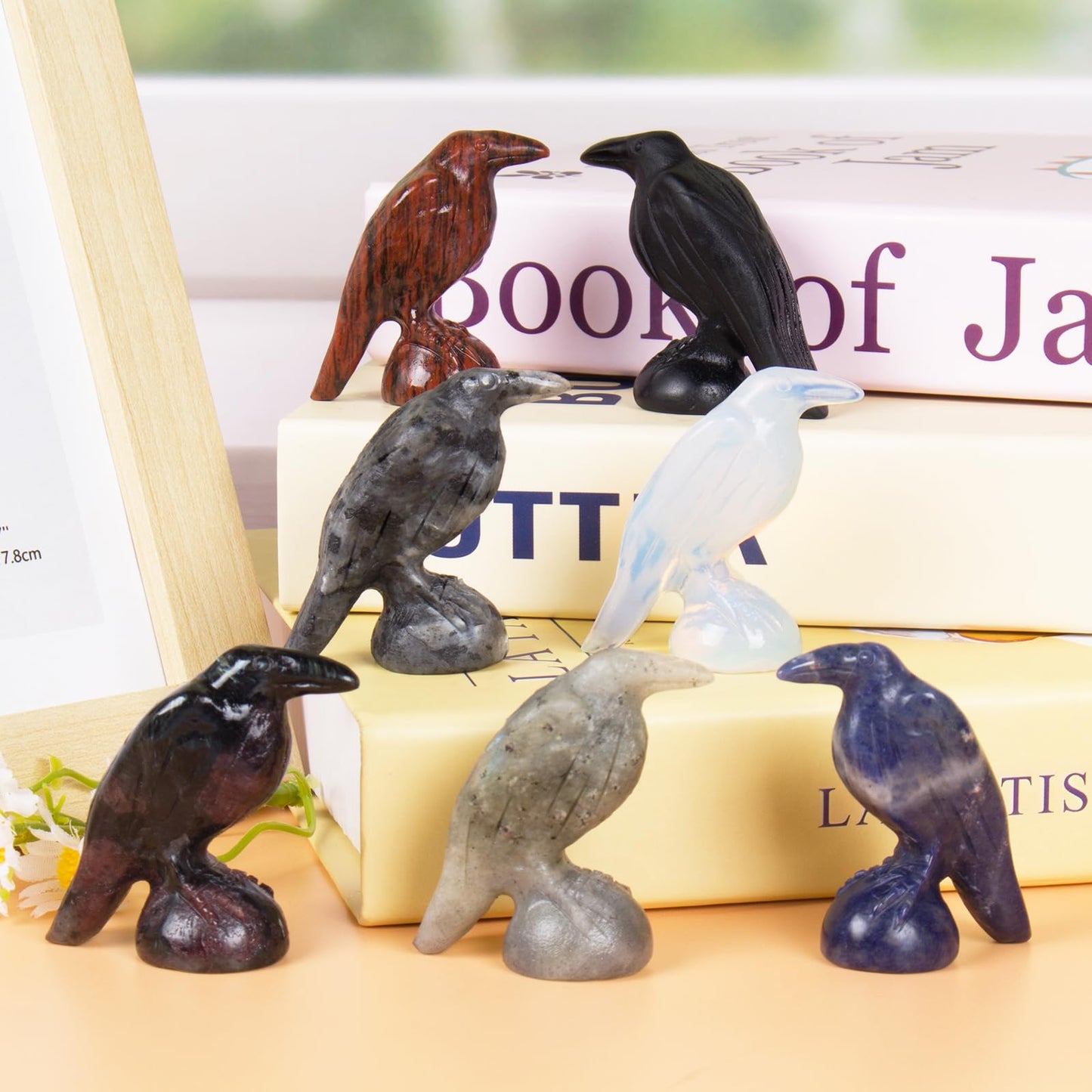 QLRSUXN Natural Red Sesame Stone Raven Figurines, 2 Inch Healing Crystal Animal Statues, Lucky Guardian Pocket Crow Figurines as Women’s Gifts, Raven Statues for Office Home Decor and Ornament.