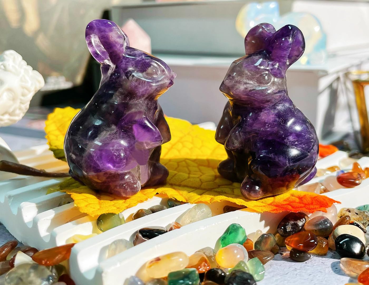 DUQGUHO Bunny Decor Easter Rabbit Decor Crystals Easter Gifts Decoration Bunny Statue Amethyst Crystals Figurines Bunny 1.5’’