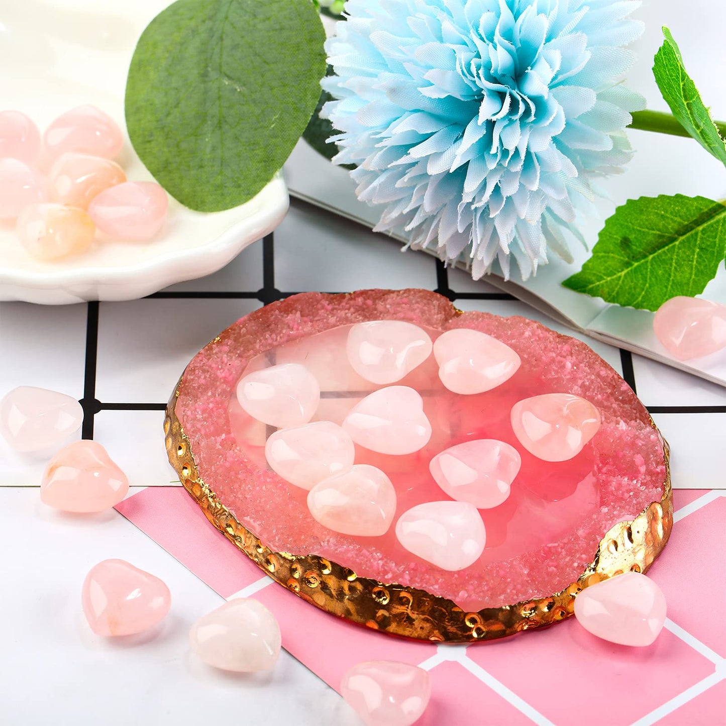 Fumete 50 Valentine's Day Quartz Rose Heart Palm Stone Pieces Natural Healing Crystal 0.6 Inch Heart Shaped Pocket Gemstone Carved Palm Worry Stone