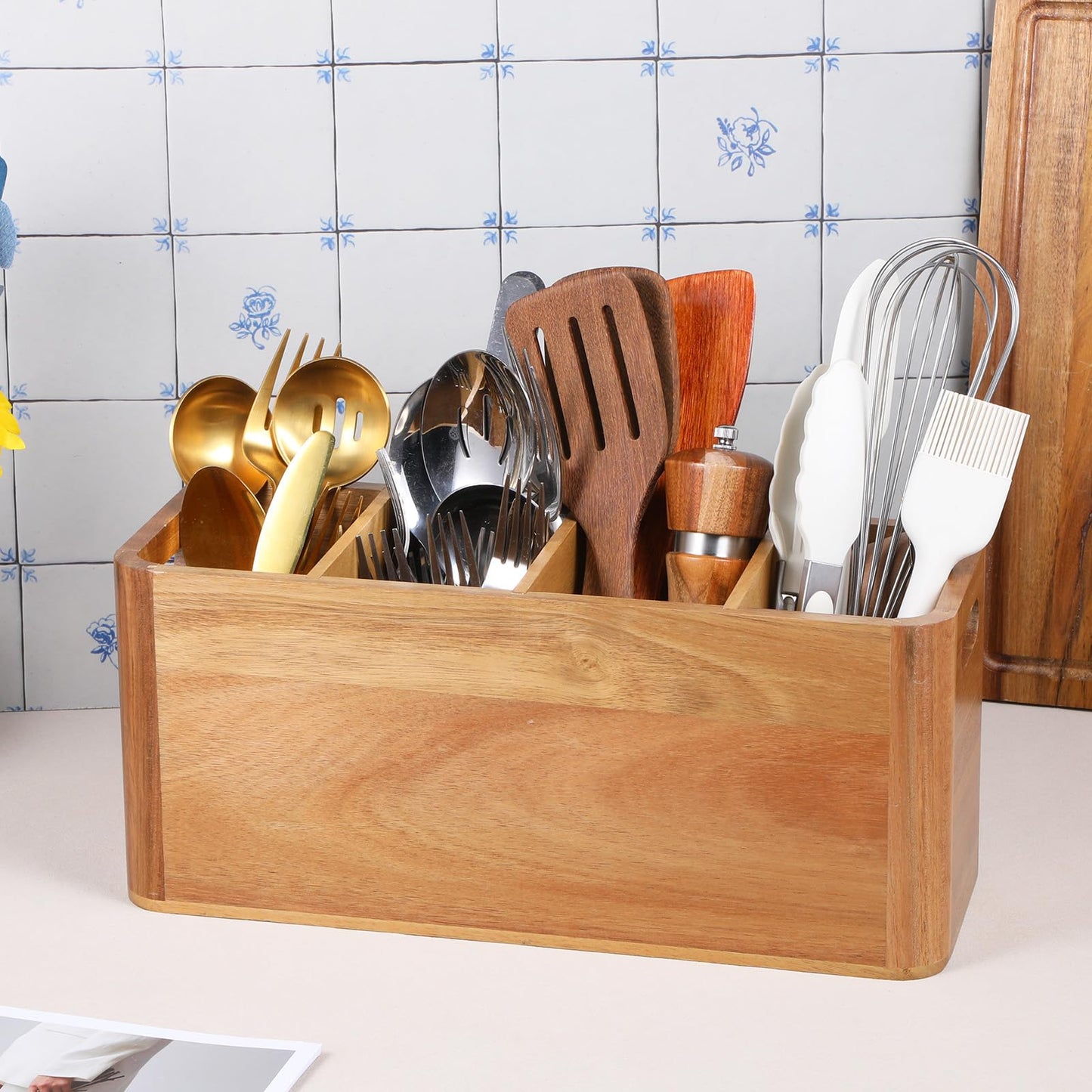 Xosjska Wooden Kitchen Utensil Holder Organizer for Counter or Countertop, Extra Large Acacia Wood Organizer with 4 Compartments for Storage Spoons and Spatulas Utensils and Cutlery Storage
