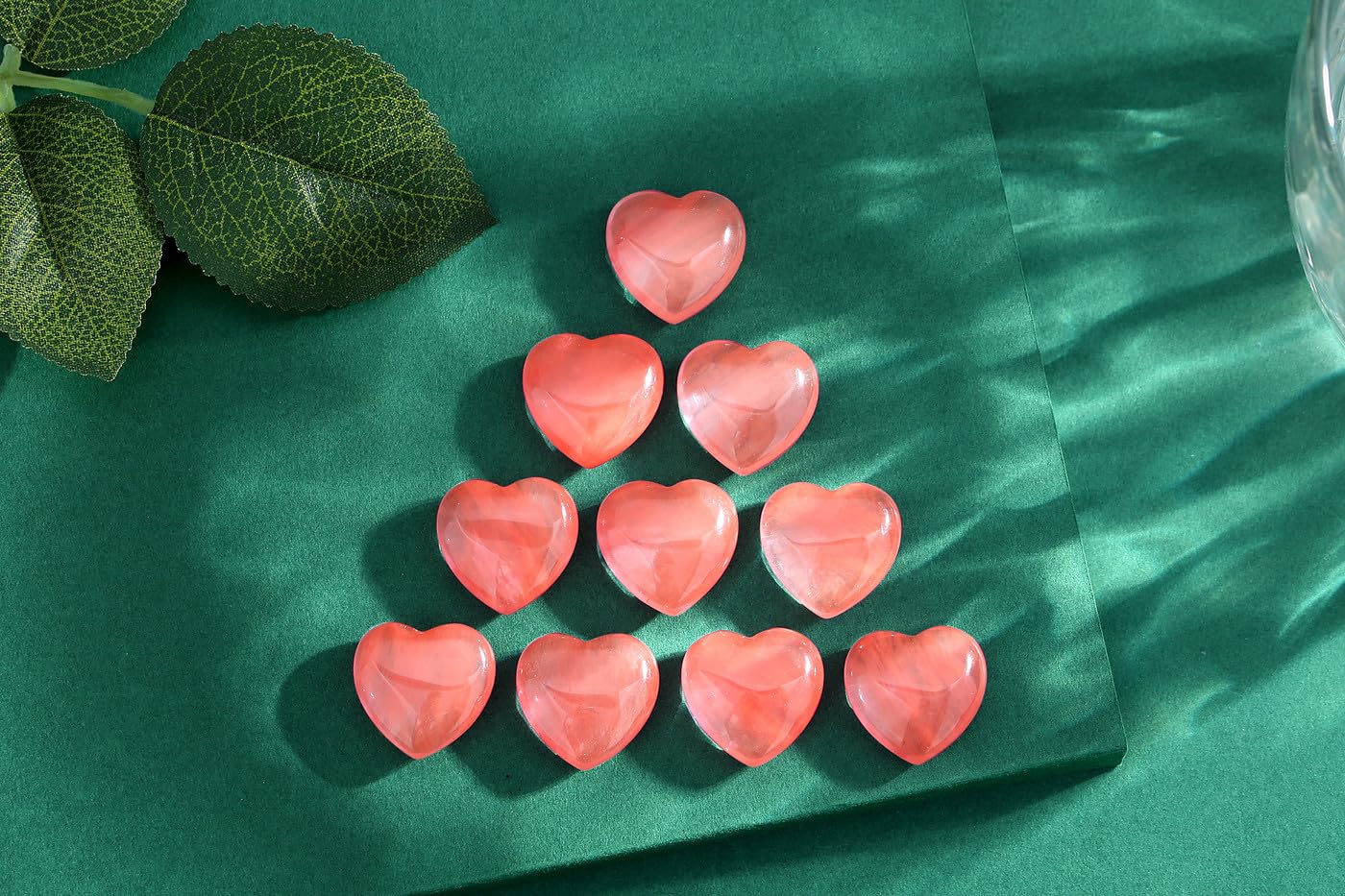 QINJIEJIE 10PCS Cherry Quartz Heart Crystals Thick Stones Love Shaped Gemstones Healing Crystal Bulk Polished Thumb Gem Set Wholesale Worry Stones Meditation Reiki Energy Balancing Decor Gift