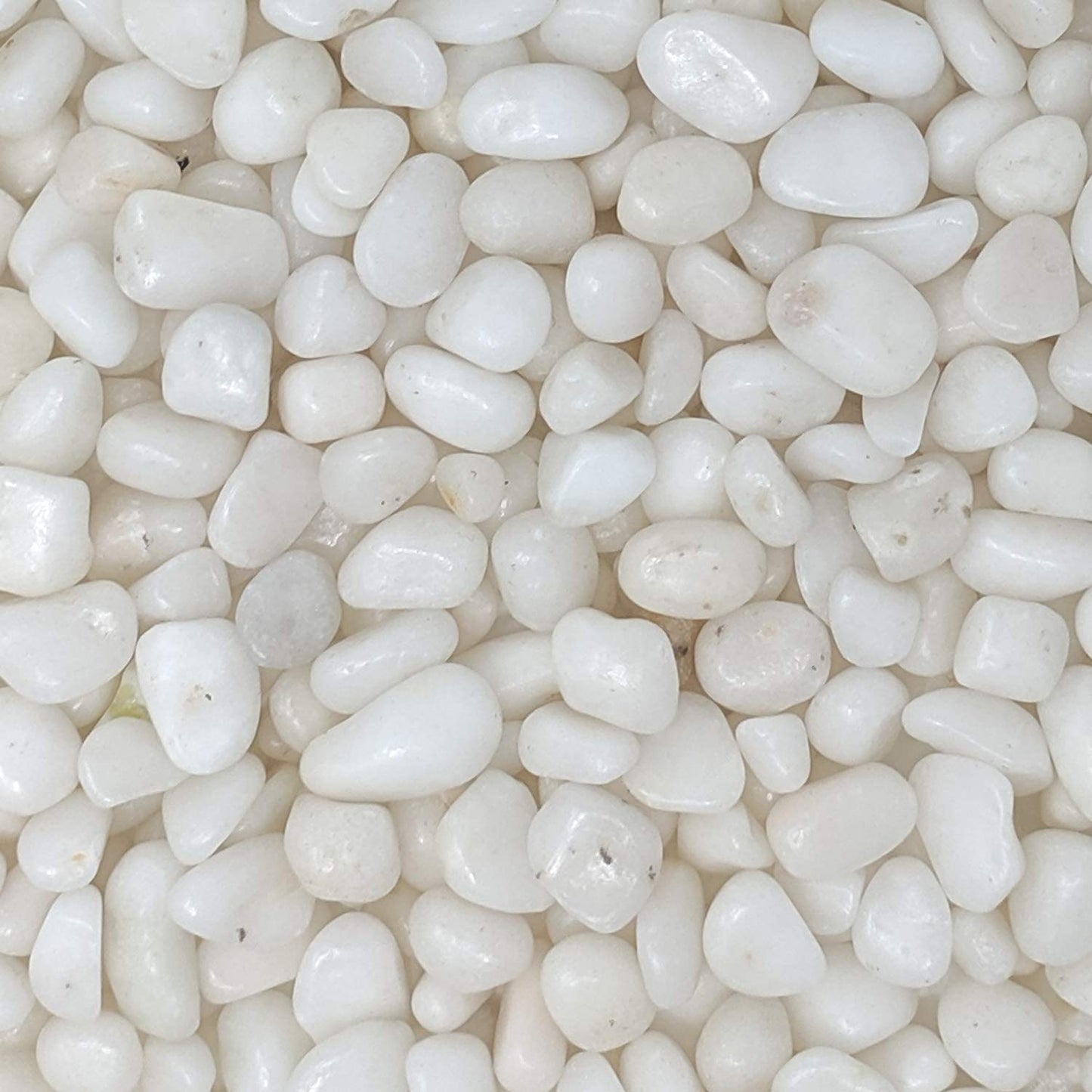 Midwest Hearth Decorative Polished White Pebbles 3/8" Gravel Size (2-lb Bag)
