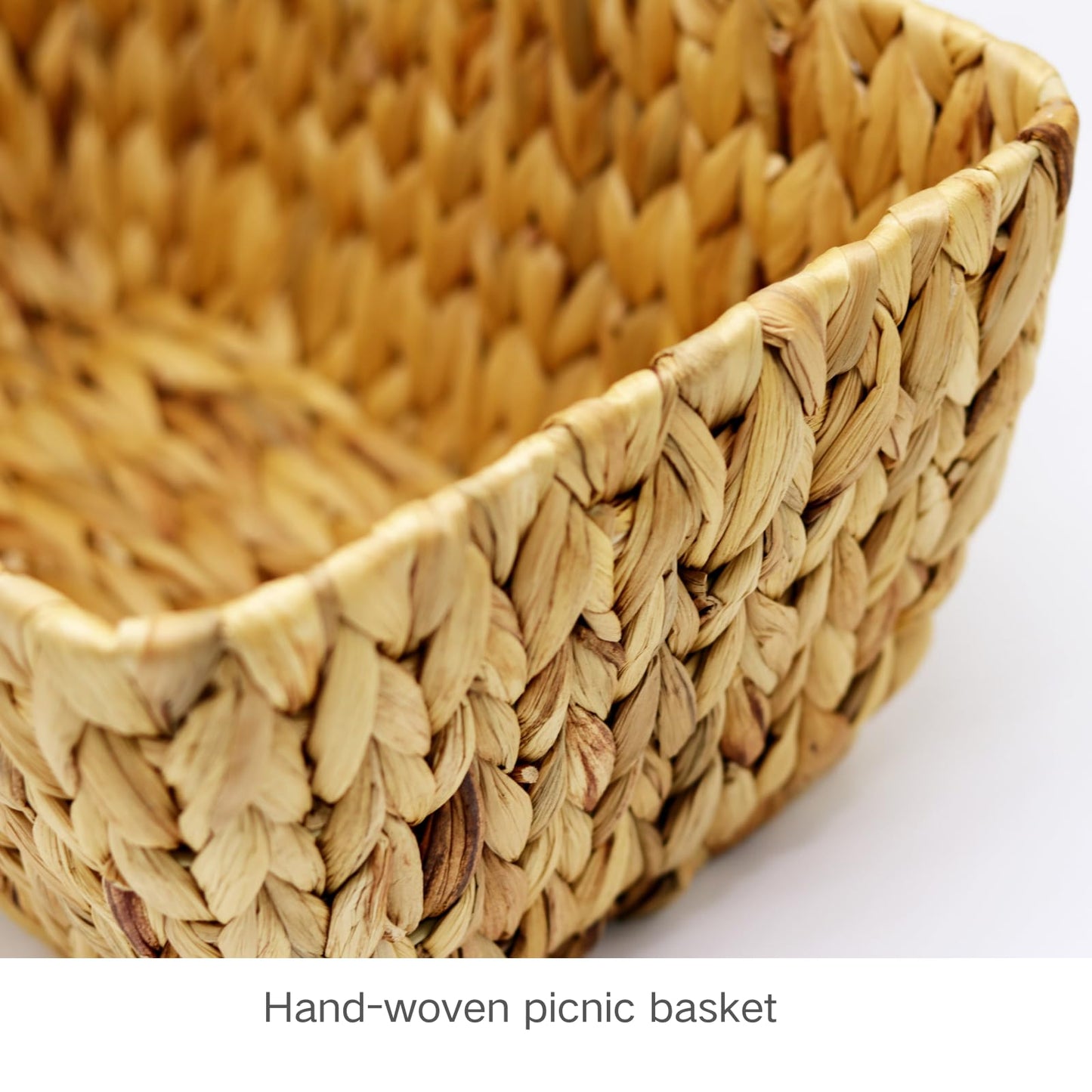 Basket with Handle-Wicker Picnic Basket,Natural Hand-Woven Basket with Lining Removable and Washable,Suitable for Easter,Mother's Day,Outdoor Camping,Picnic Size 15x9x7 Inches