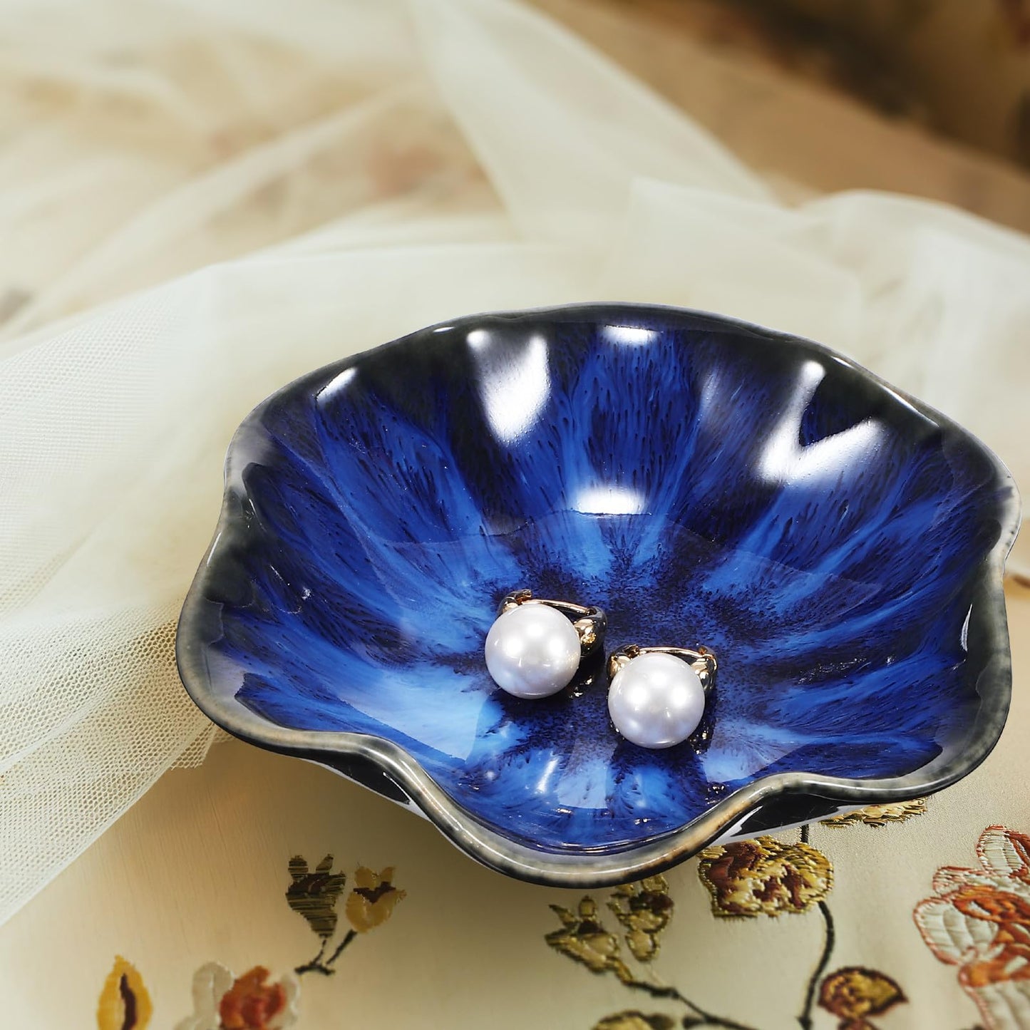 Housoutil Ceramic Ring Holder Dish and Jewelry Storage Tray Set, Small Gradient Blue and Leaf Design, Trinket Display Plates for Rings and Accessories, 2pcs Decorative Organizer for Women