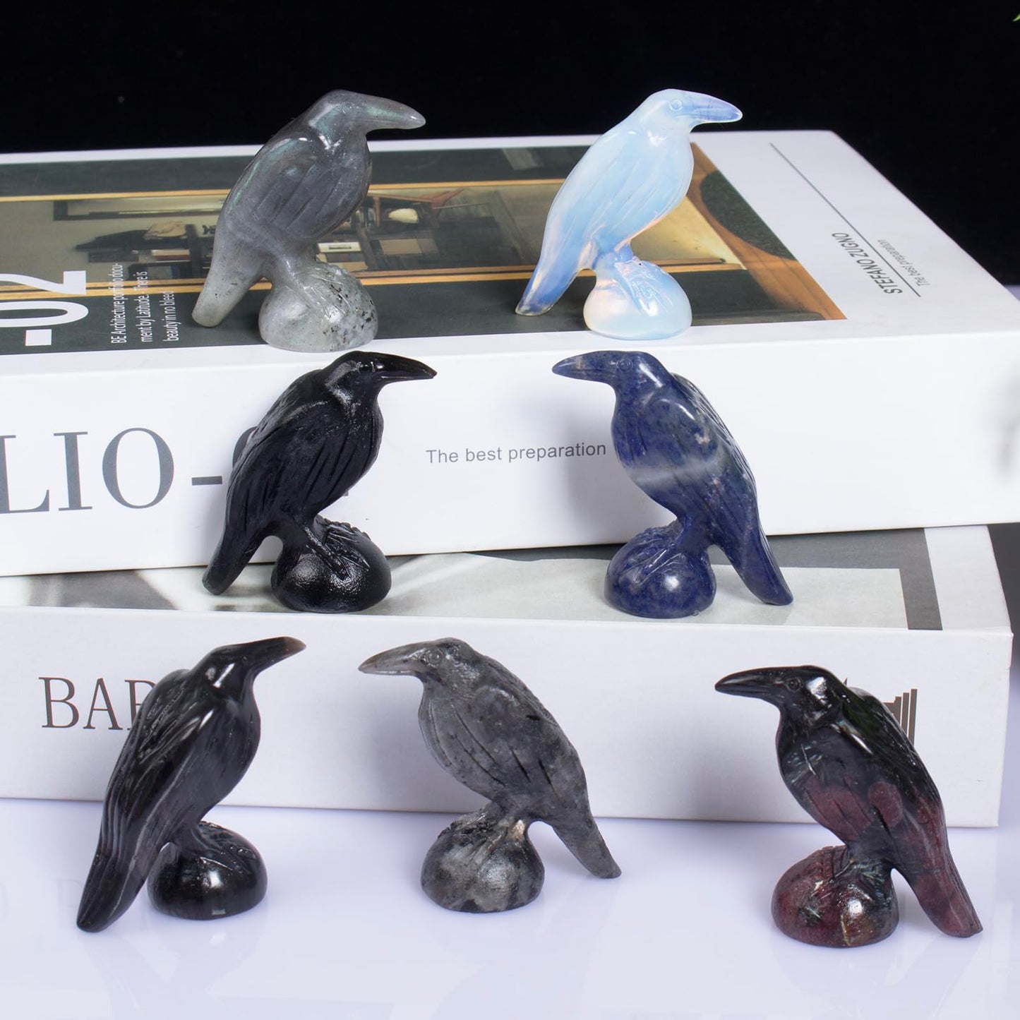 QLRSUXN Natural Garnet Raven Figurines, 2 Inch Healing Crystal Animal Statues, Lucky Guardian Pocket Crow Figurines as Women’s Gifts, Raven Statues for Office Home Decor and Ornament.