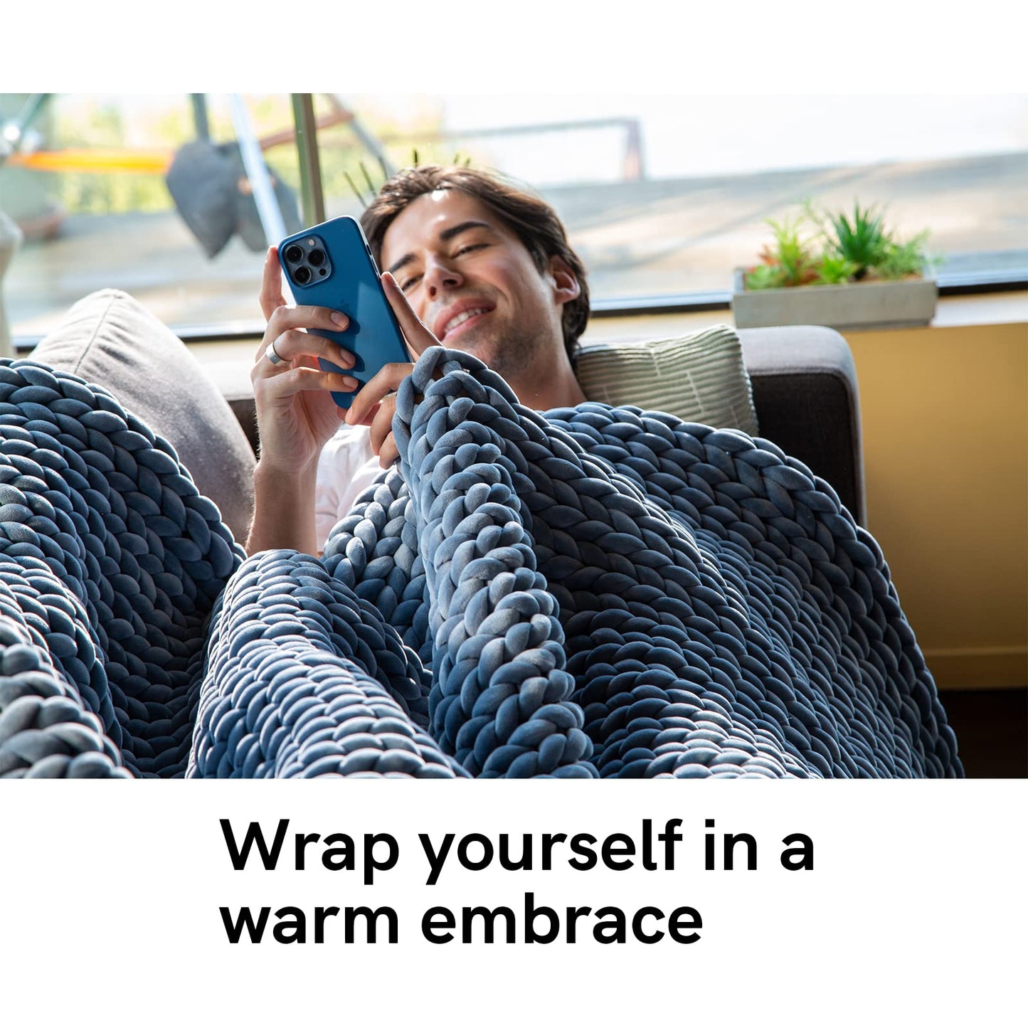 YnM Velvet Weighted Blanket, Handmade Chunky Knitted Design, Soft and Cozy, Temperature Regulating and Breathable, Machine Washable Throw for Sleep or Home Decor (Blue, 50x60 Inch, 10lbs)
