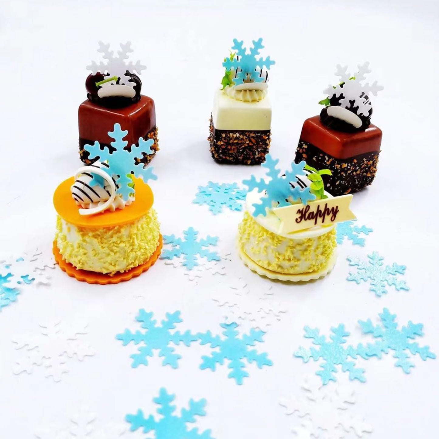 50PCS Edible Snowflakes for Cake Decorating Edible Christmas Cake Decorations Wafer Paper Snowflake Sprinkles Cupcake Toppers for Christmas Winter Holiday Frozen Theme Party Supplies （Blue+White mix）