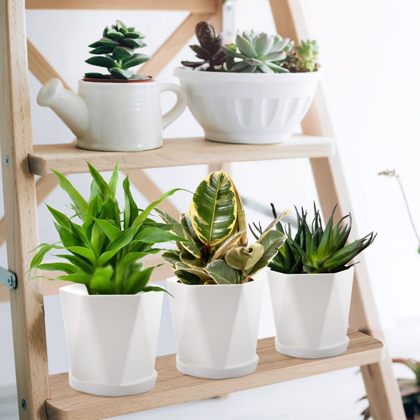 Foraineam Plastic Planters, Set of 8 White 5 inch Flower Pots with Drainage Holes and Trays, Suitable for Indoor and Outdoor Gardening