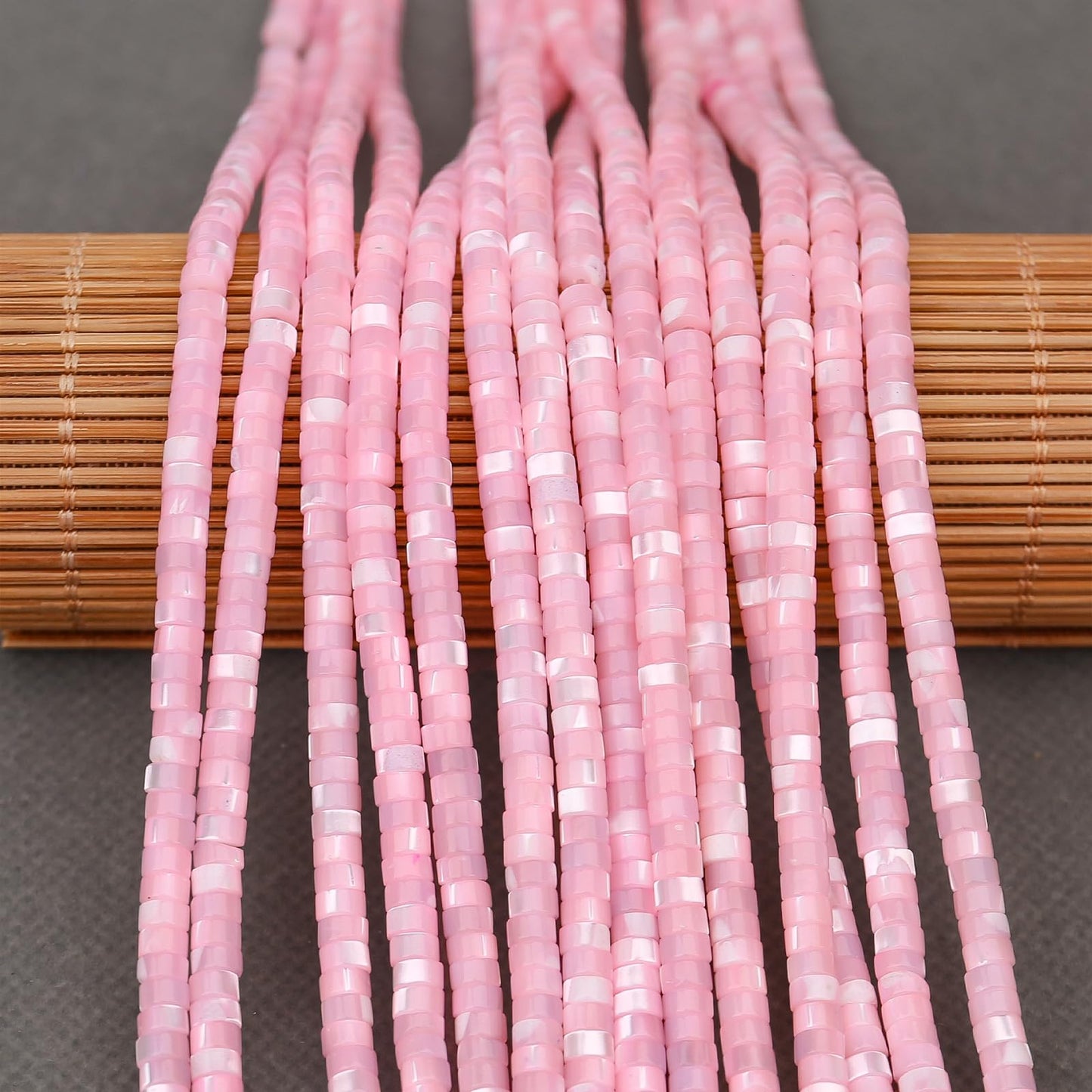 BONNY BOXX 150PCs Natural Pink Shell Spacer Beads, Loose Semi Precious Flat Round Gemstone Heishi Disc Stone Beads for Beading Jewelry Making 4mm*2mm