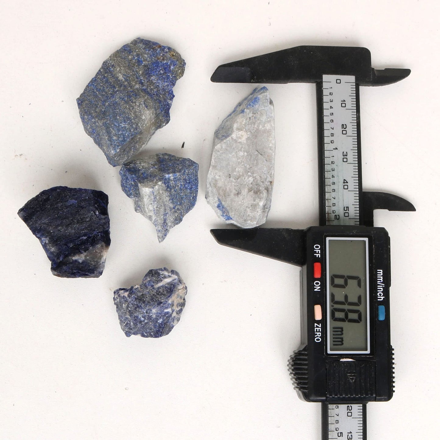 REAL-GEMS Natural Raw Healing Crystals Rough Stones for Tumbling, Cabbing, Polishing, Wire Wrapping, Wicca & Reiki Crystal Healing, Mix Gemstones,7 Chakra (Lapis Lazuli)
