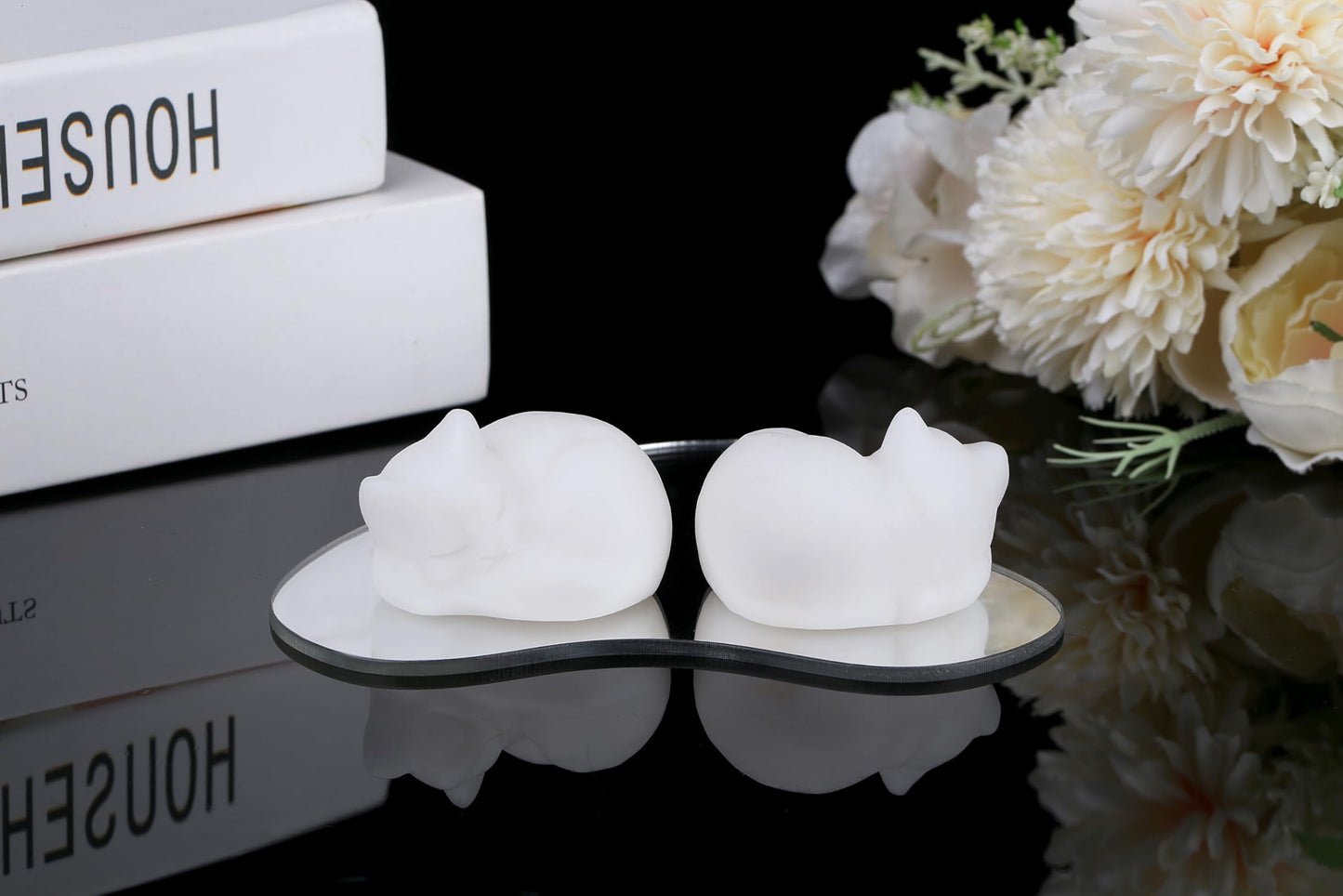 YATOJUZI 2" Cat Decor Figurines White Jade Crystals Sleeping Cats Decor Hand Carved Cute Crystal Animal Statues Decors Room Home Office Desk Decorations Cat Gifts for Women