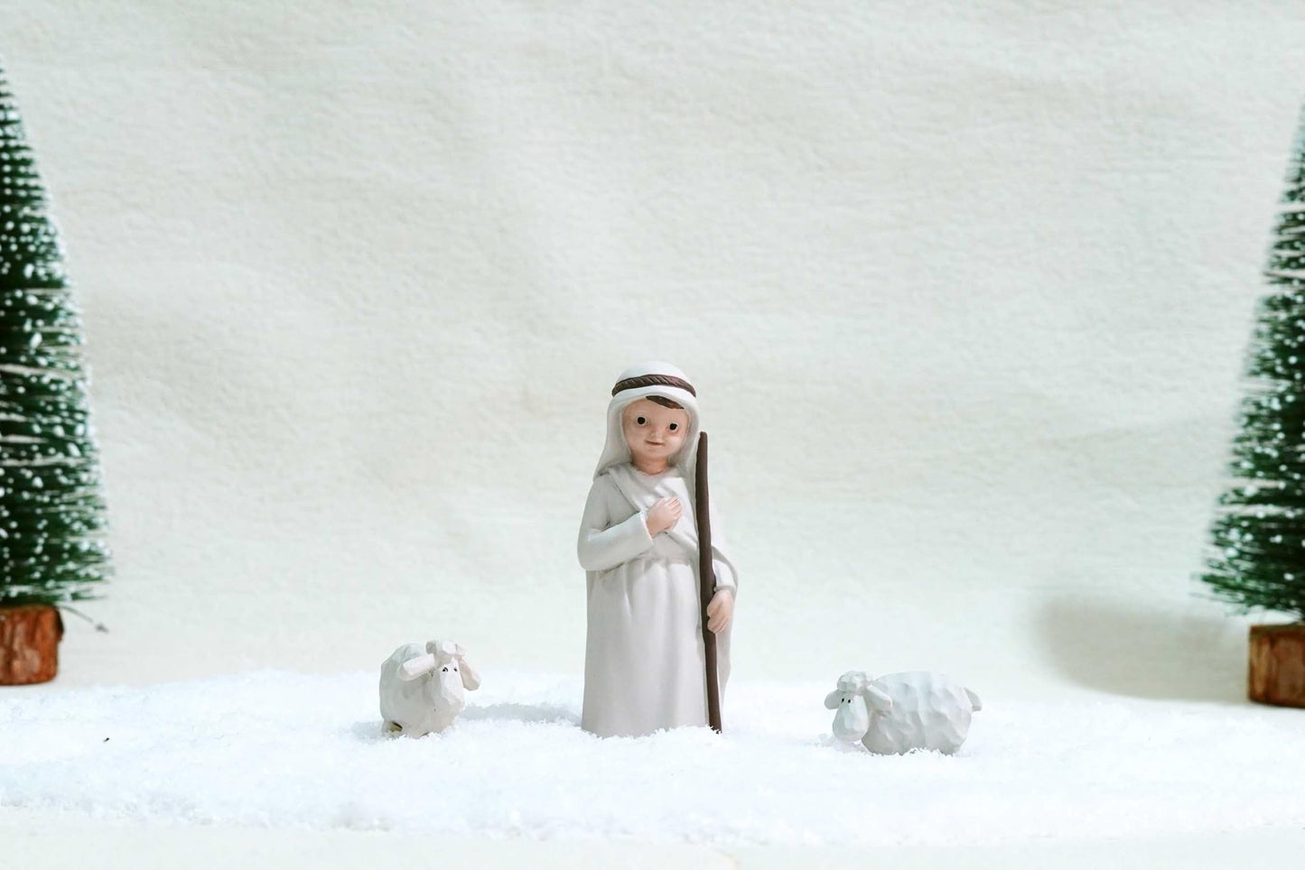 ENNAS Little People Nativity Set – 12-Piece Mini Christmas Nativity Scene Set, Indoor Holiday Manger Figures for Tabletop Decor, White Nativity Figurines