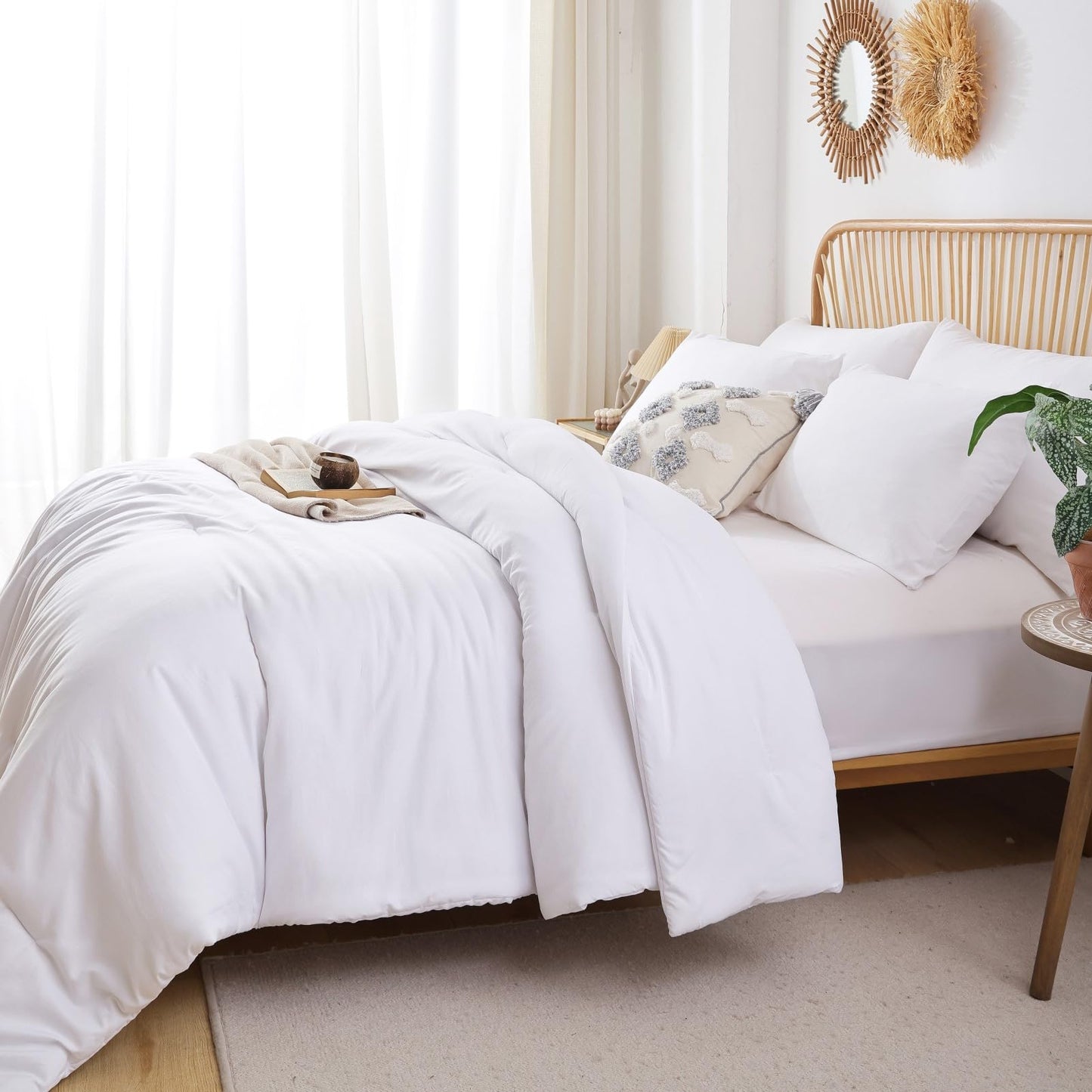 ROSGONIA White Queen Comforter Set, 3pcs(1 Boho White Comforter & 2 Pillowcases) All Season Soft Bedding Lightweight Bedspread Blanket Quilt