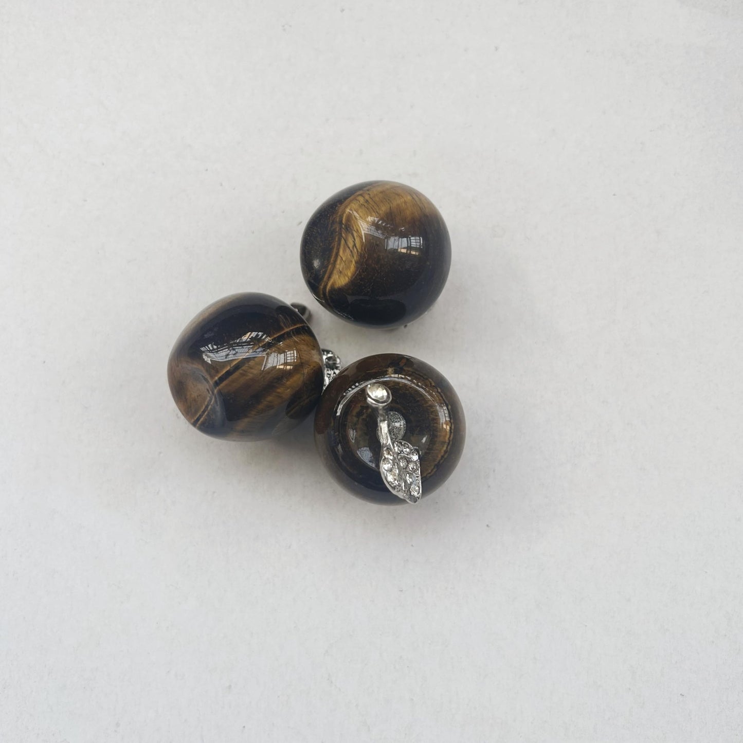 Sunshcat Natural Tiger's Eye 1.18 Inchs Apple Crystal and Healing Stone Statues,Room Decoration Christmas Decorations Thanksgiving Gifts Office Gifts Collectibles
