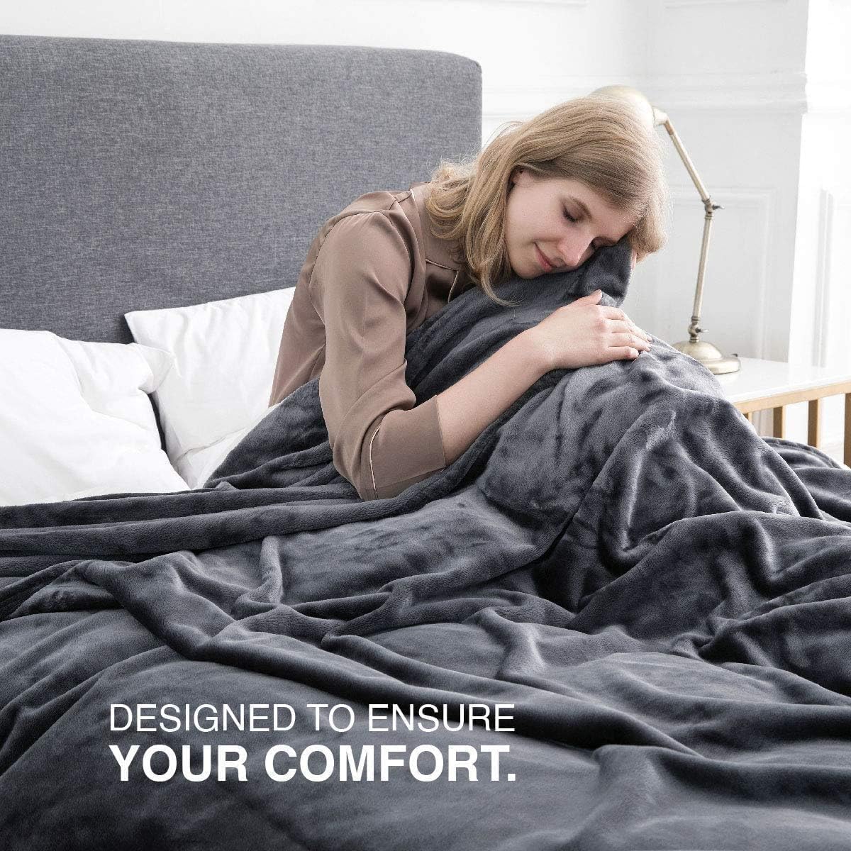 IR Imperial Rooms Fleece Blanket - Super Soft Fluffy Dark Grey Throw Blanket for Sofa and Bed - Warm and Cozy Lightweight 400 GSM Microfiber Bed Throws Blankets, 50x60 Inches (Throw/Travel)
