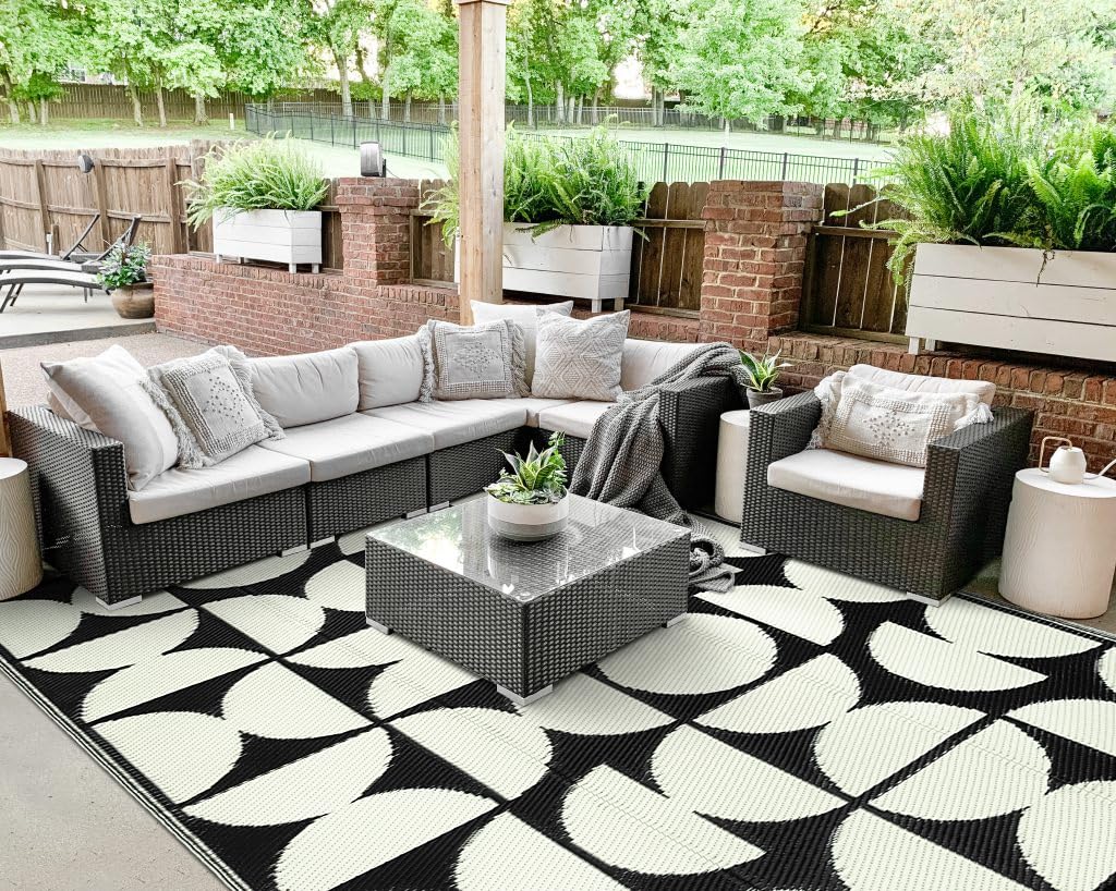 Wonnitar 8x10 Outdoor Rug, Large Waterproof Reversible Outdoor Patio Area Rug, Indoor/Outdoor Plastic Straw Portable Camping Rug for Outside RV Balcony Garden Deck (Black & White,8'x10')