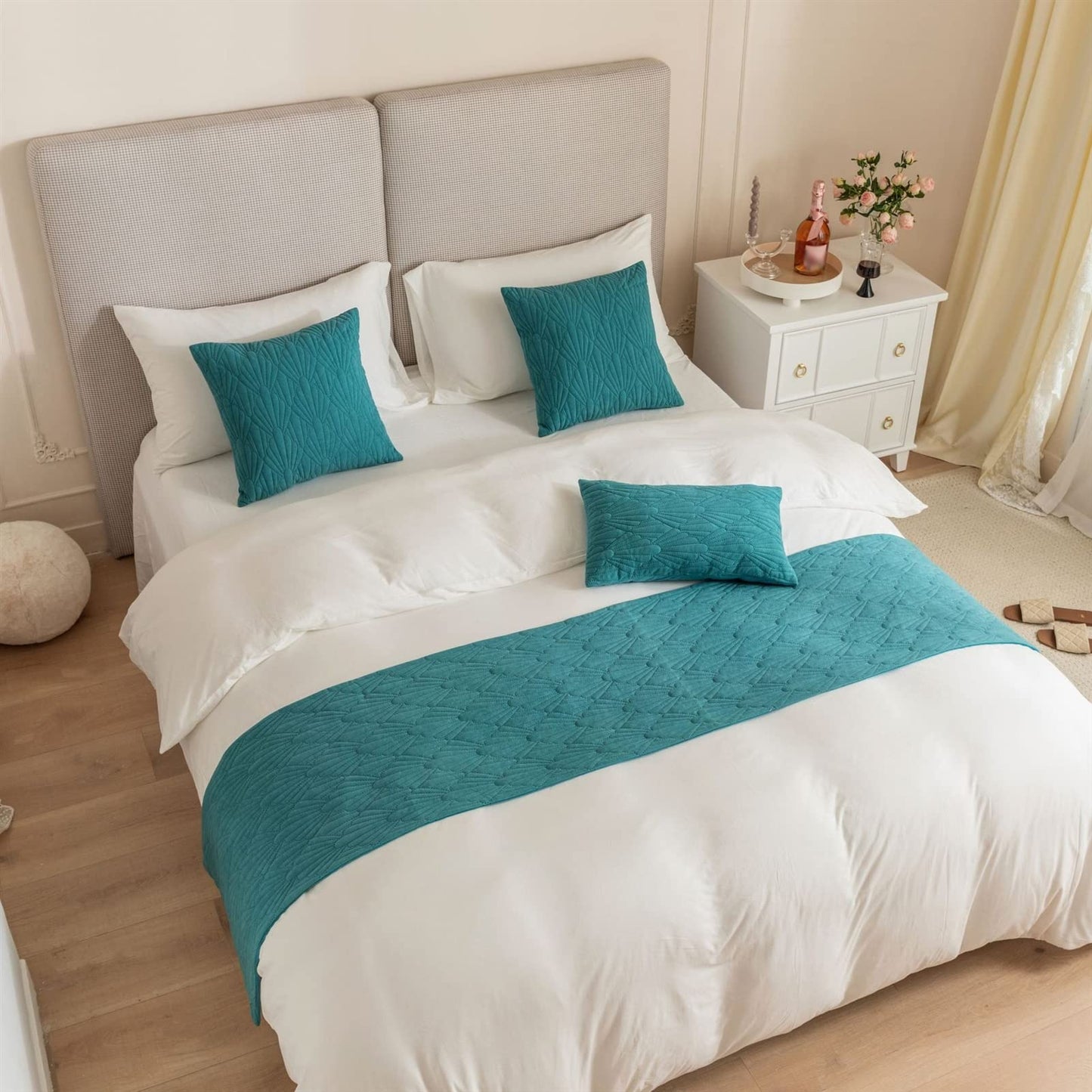 Fudaiki Bed Runner Solid Quilted Fleece Breathable Modern Bedding Scarf Protection for Bedroom Hotel Twin/Twin XL Blue