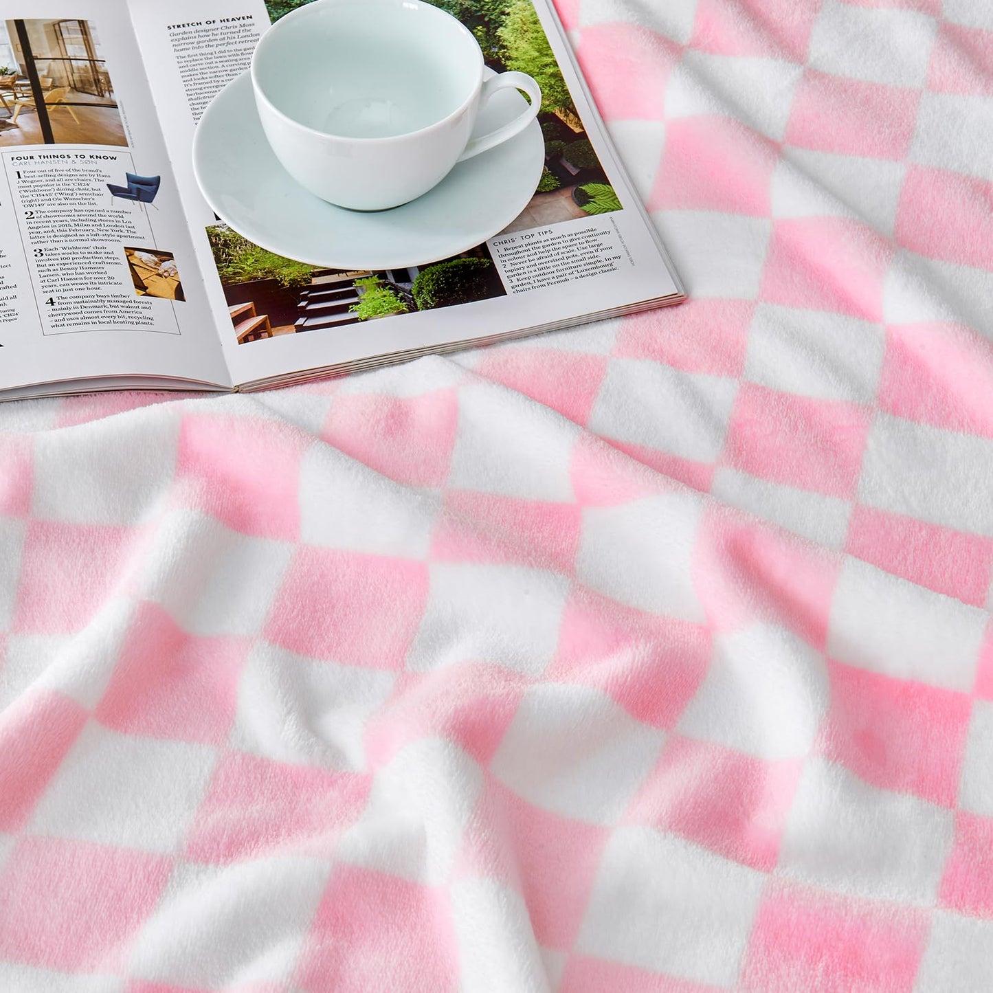 Edenleaf Pink Checkered Blanket, Ultra Soft Fleece Checkered Throw Blankets for Couch Bed and Travel, Luxury Throws for All Seasons, 50x60 Inch, Pink