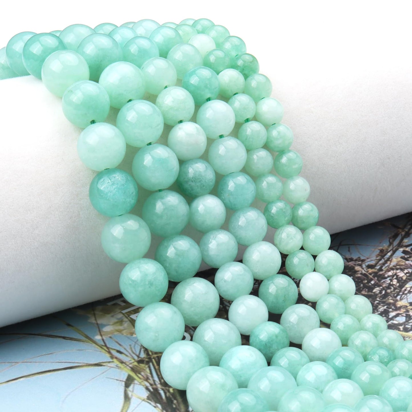 Siomia 45pcs 8mm Natural Green Burmese Jade Gemstone Beads Energy Healing Crystal Round Loose Stone Beads for Jewelry Making, DIY Bracelets Necklaces