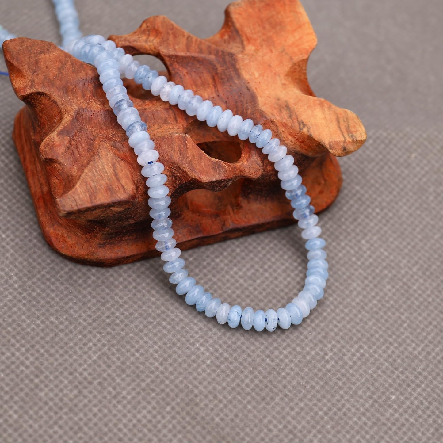 BONNY BOXX 1 Strand (150PCs) Natural 2 * 4mm Aquamarine Rondelle Beads, Natural Abacus Disk Stone Beads Loose Spacer Gemstone for DIY Bracelet Necklace Jewelry Making