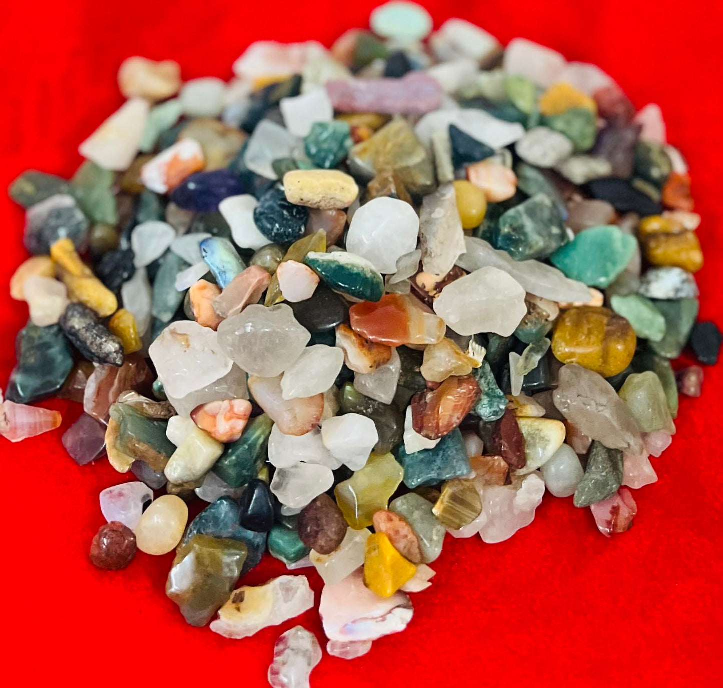 Indian Consigners Multi Assorted Gemstone Chips – 100g Natural Polished Mixed Crystal Stones for Jewelry Making, Decoration, Healing, Tabletop & Wall Art Projects