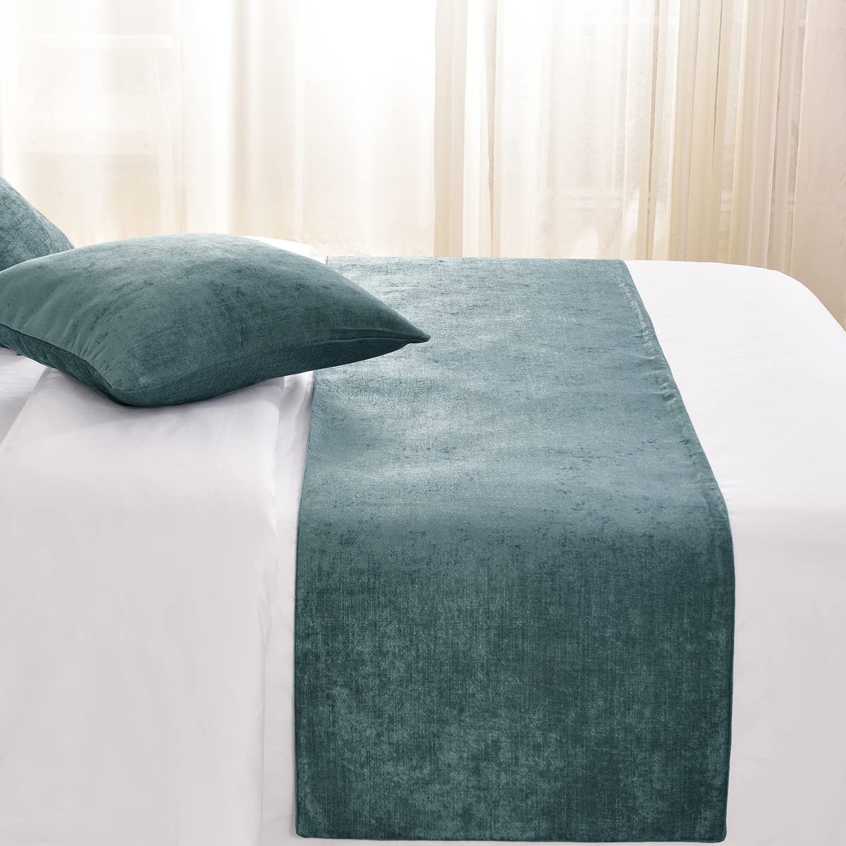 AMBERIS Bed Runner Blue, Chenille Soft No Fading Modern Bed Scarf (Pillowcases Sold Separately)