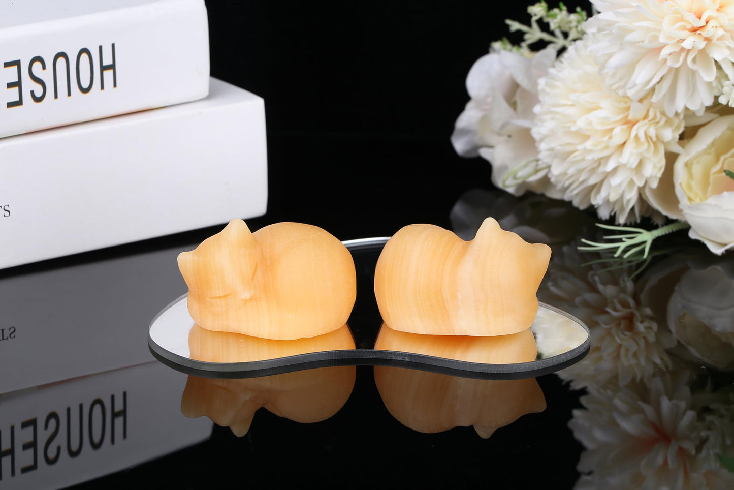 YATOJUZI 2" Cat Decor Figurines Yellow Jade Crystals Sleeping Cats Decor Hand Carved Cute Crystal Animal Statues Decors Room Home Office Desk Decorations Cat Gifts for Women