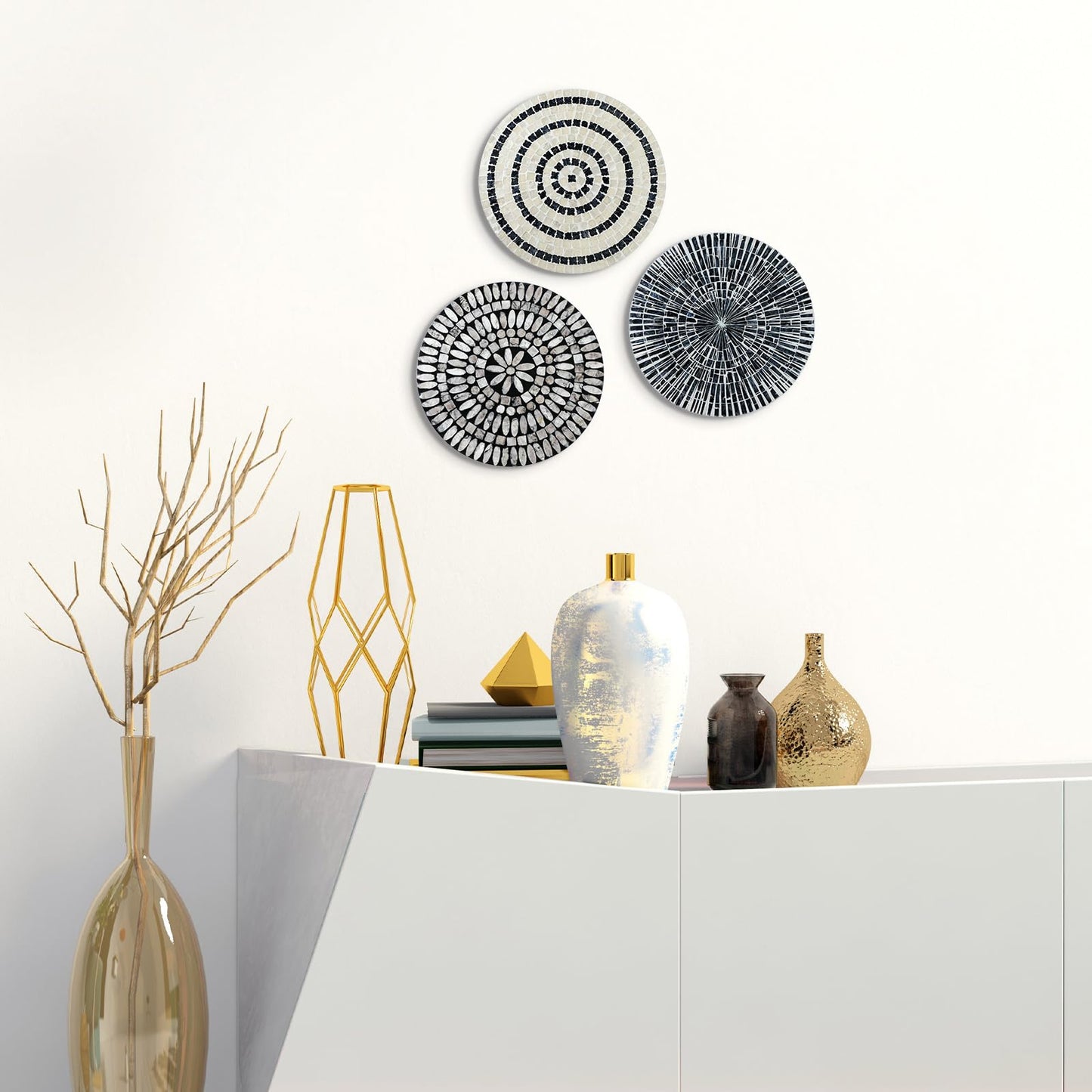 Tioncy 3 Pcs 3 Pcs 11.8 Inches Mother of Pearl Shell Plate Coastal Wall Art Mosaic Wall Sculpture Shell Handmade Hanging Plates Arts for Halloween Christmas Bedroom Bathroom Home Office Hotel(Black)