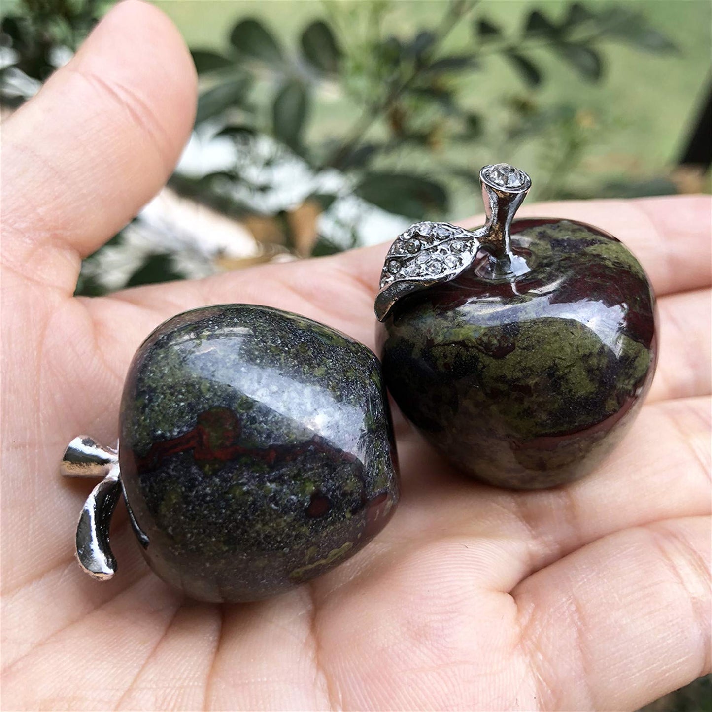 Fekuar Neyisaa Dragon Bloodstone Crystal Apple Decor, Healing Crystals Pocket Stone Fruit Figurine Craft Home Decoration 30mm