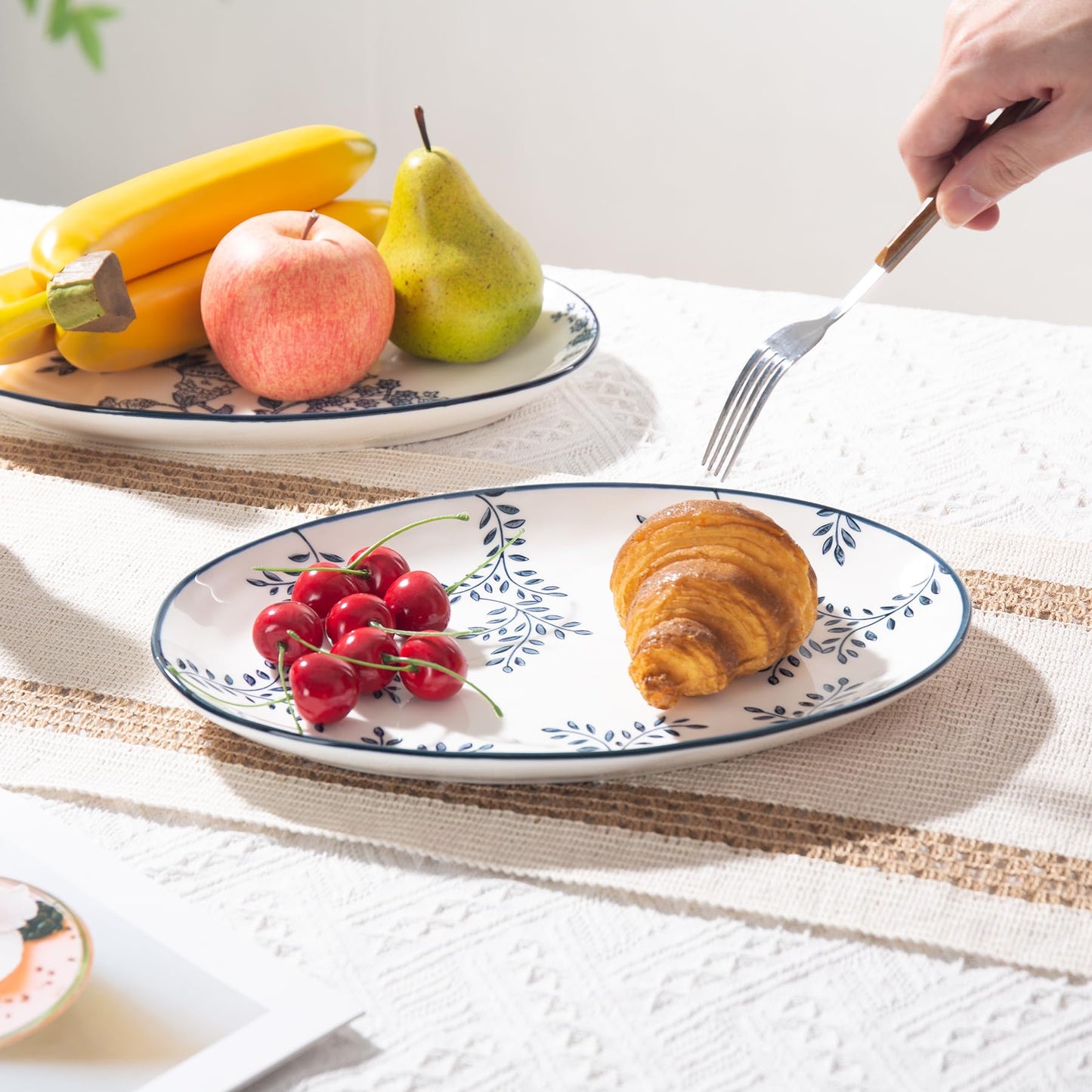 Magclay Ceramic Serving Platters, 12 Inch Large Serving Trays, Oval Plates for Dessert Appetizers Meat/Entertaining/Party, Blue and White, Set of 3
