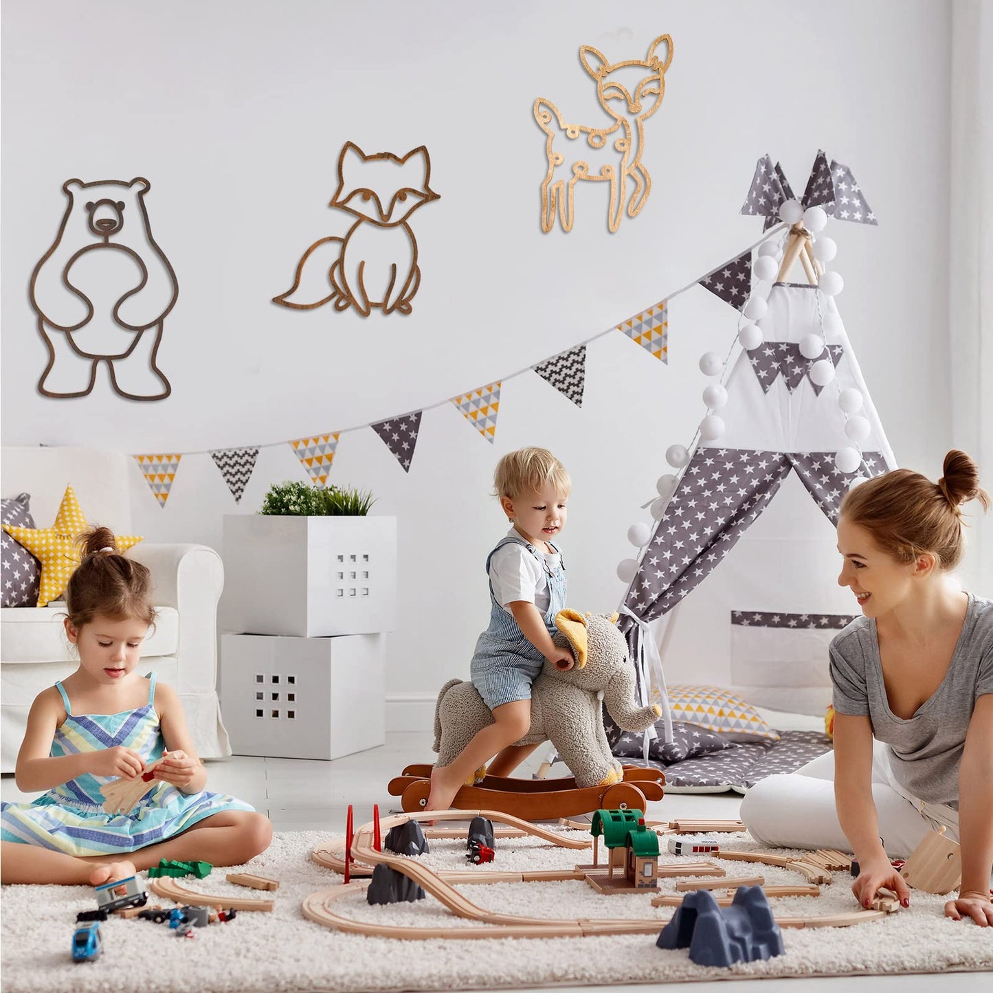Yulejo Nursery Wall Decor 3 Pieces Jungle Theme Nursery Decor Wooden Animal Wall Decor Woodland Safari Wall Decor with Glue Points for Bedroom Decor (Deer, Bear, Fox)
