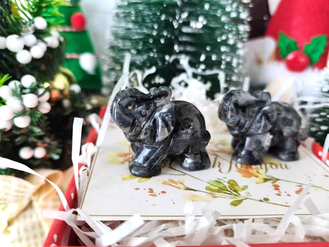 QINJIEJIE Crystals Elephant Decor Black Labradorite Cute Desk Stones Statue Polished Natural Gemstones Luck Decoration Home Room Office Pocket Figurine Meditation Spiritual Stocking Stuffers Gifts