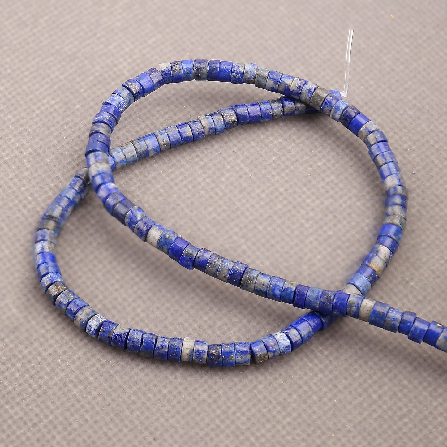 150PCs Natural Lapis Lazuli Spacer Beads, Loose Semi Precious Flat Round Gemstone Heishi Disc Stone Beads for Beading Jewelry Making 4mm*2mm 38cm