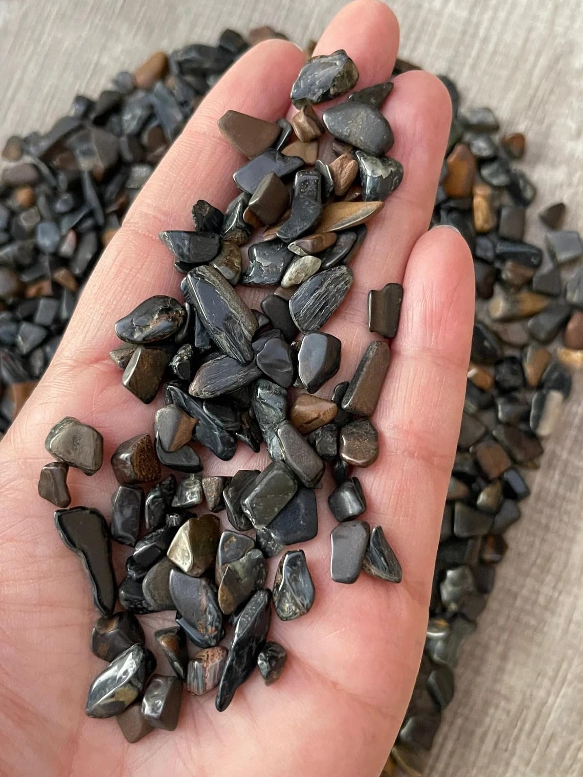 Indian Consigners Natural Crushed Polished Tumbled Gem Stone Chips, Decoration & Healing Crystals (Blue Tiger)