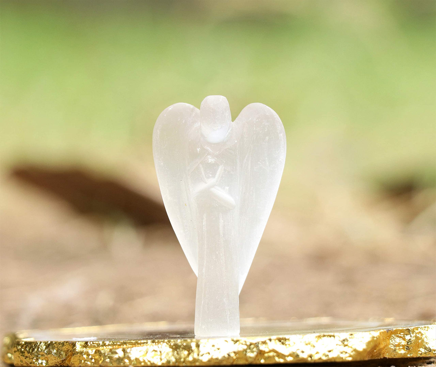 Crocon Selenite Gemstone Guardian Angel Healing Figurine, Hand Carved Pocket Angel - Crystals for Positive Energy, Handmade Mini Statue for Love, Peace & Healing, Natural Gemstone Healing Figurine