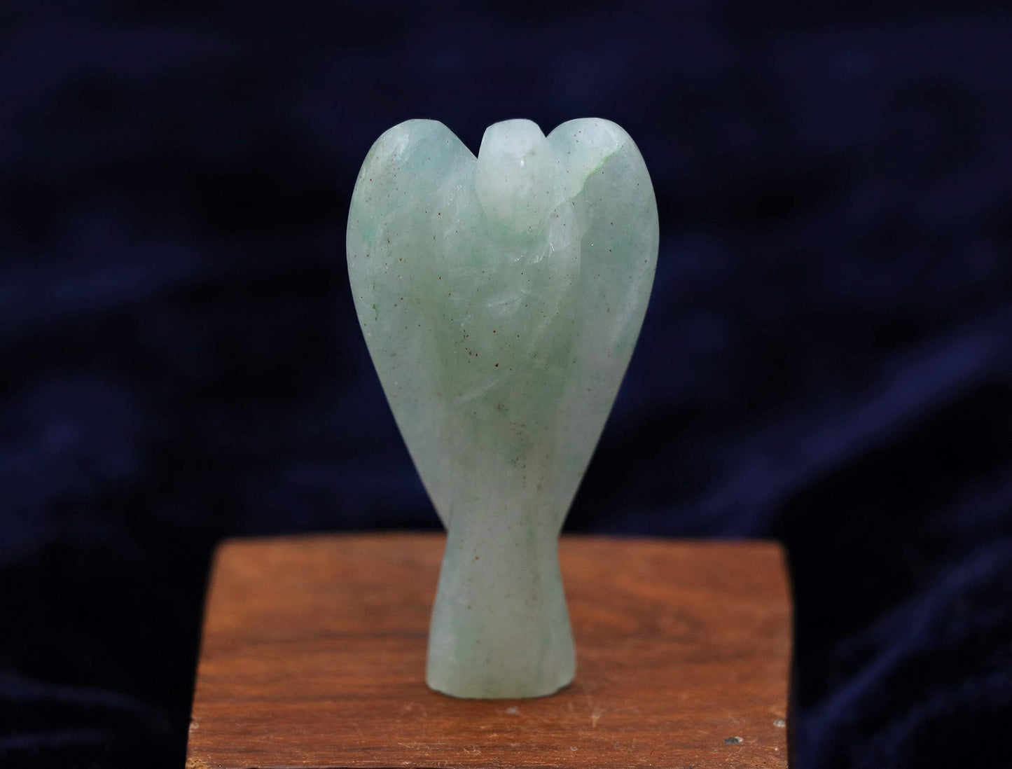 Crocon Green Jade Gemstone Guardian Angel Healing Figurine, Hand Carved Pocket Angel - Crystals for Positive Energy, Handmade Mini Statue for Love, Peace & Healing, Natural Gemstone Healing Figurine