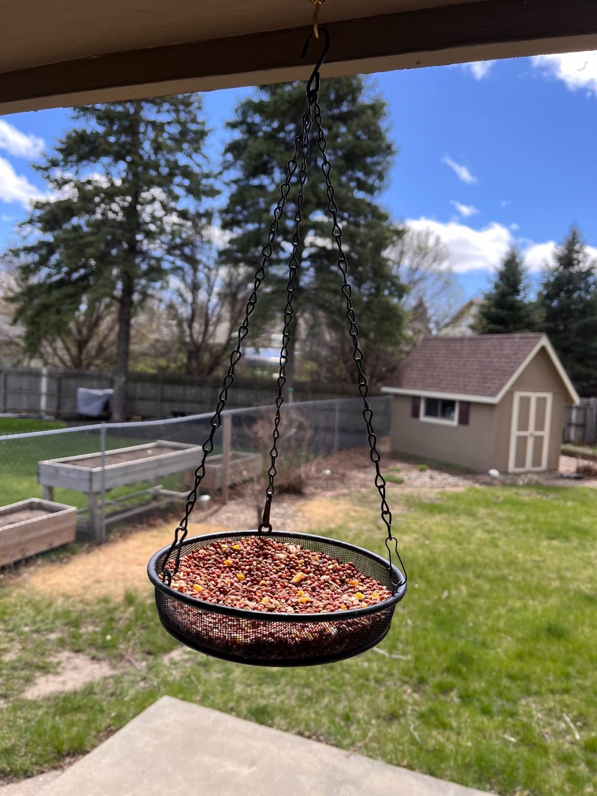 8" Diameter Hanging Bird Feeder Tray Round Metal Mesh Seed Container Outside Garden Decoration Backyard Wild Bird Feeding