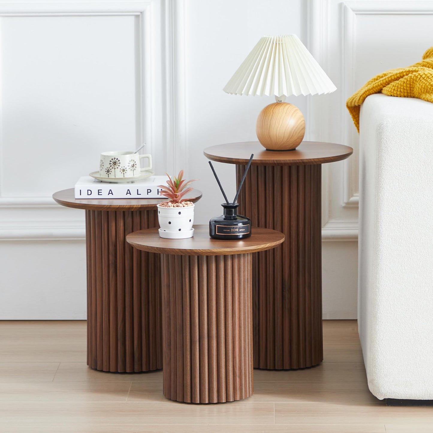 Bifins Round Nesting Coffee Table Set of 3,Mid Century Modern Fluted Coffee and End Table Set,Small Circle Wooden Side Table Drink Table for Living Room (Walnut)