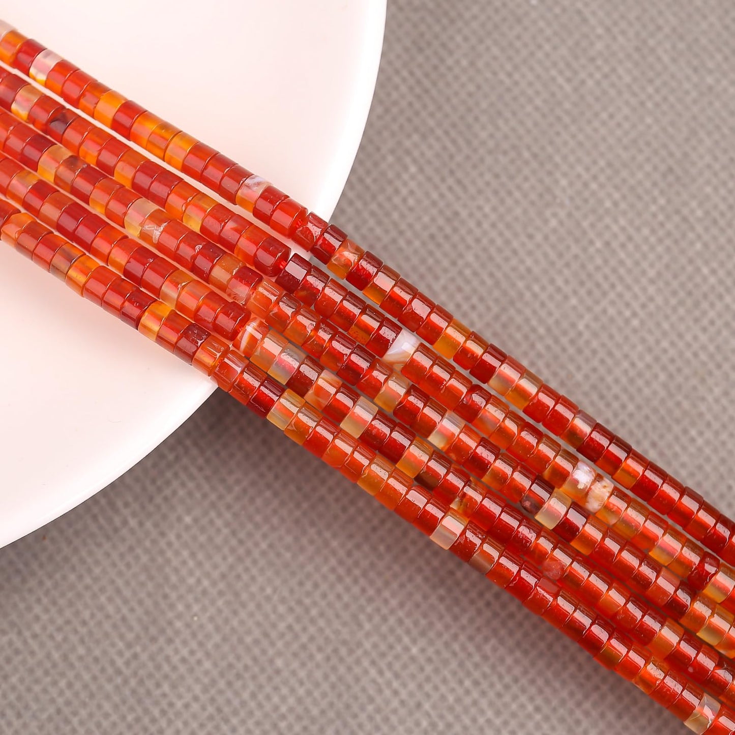 BONNY BOXX 150PCs Natural Carnelian Spacer Beads, Loose Semi Precious Flat Round Gemstone Heishi Disc Stone Beads for Beading Jewelry Making 4mm*2mm