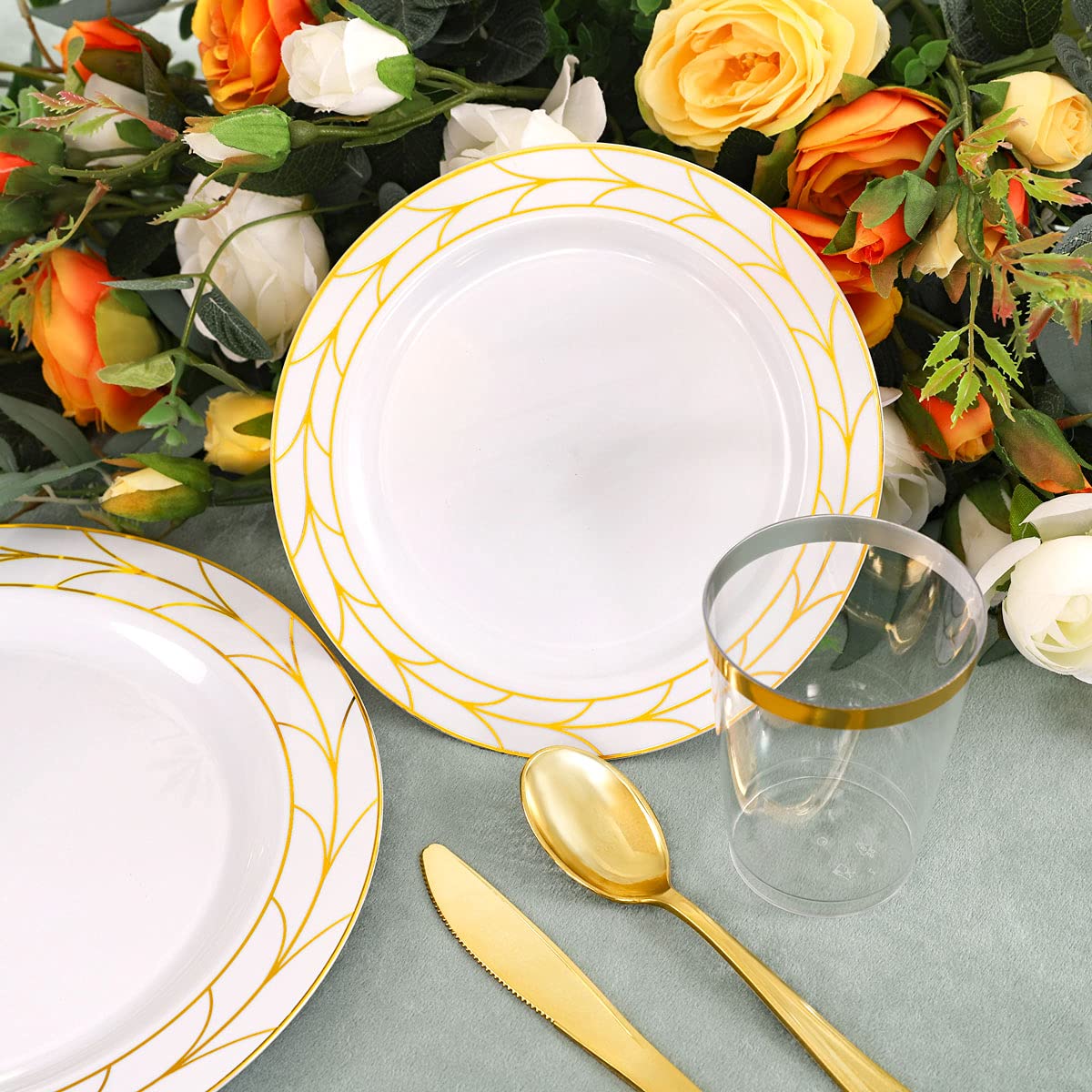 COLOSUS 175pcs Disposable Gold Plastic Plates and Silverware set Include Plastic Dinner Plate/Dessert Plate/Gold Silverware/Cup/Napkins 25pcs of each, New Year Dinnerware Set for 25guests.