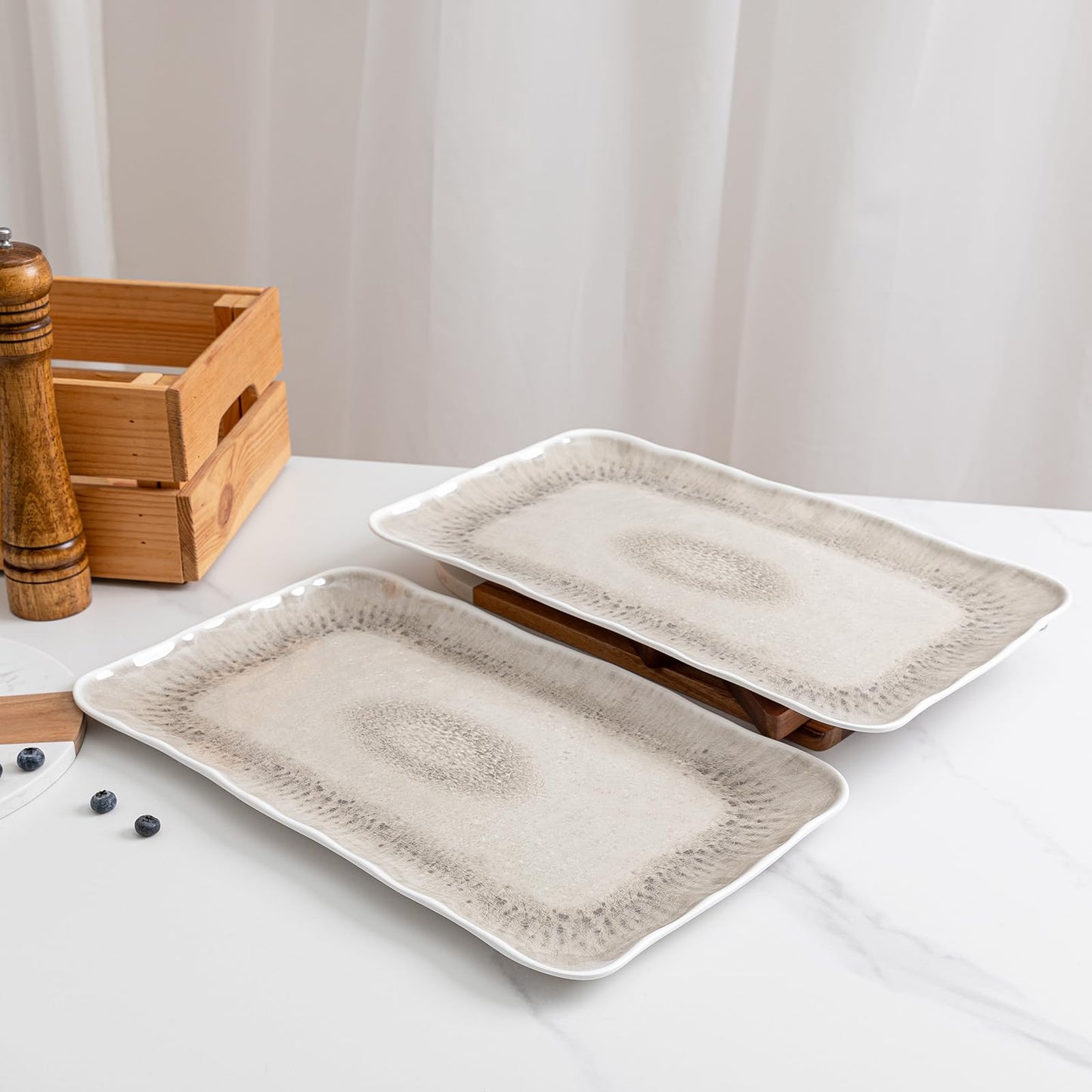 ZAROCRUS Vintage Melamine Serving Platters, Set of 2, 17'' x 10'' 100% Melamine And BPA Free Farmhouse Large Serving Trays. Warm Gray
