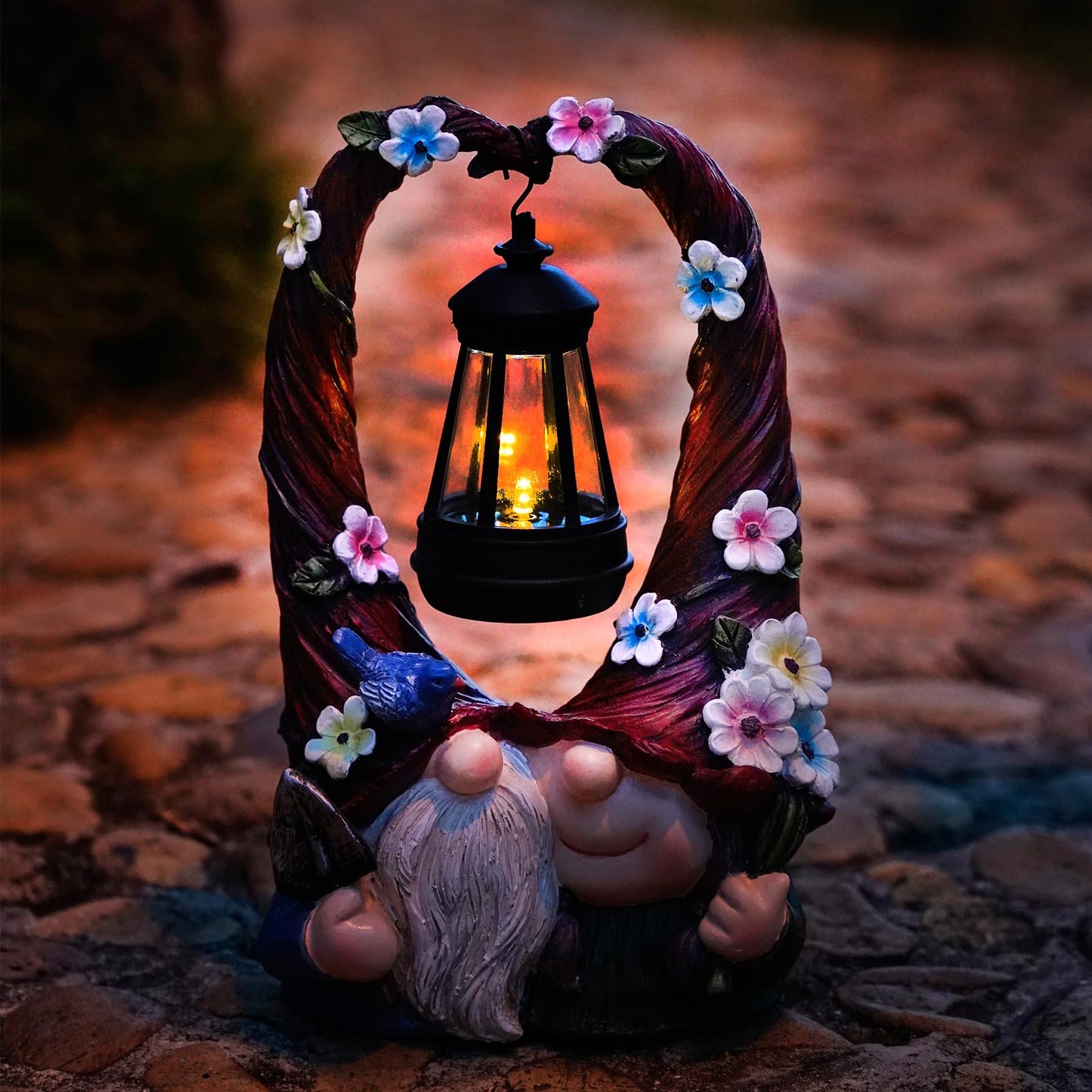 Joint Honglin Outdoor Couple Gnome Decorations with Solar Light Lantern Double Cute Gnomes Resin Statues Outdoor Decor Gifts for Valentine's Day Anniversary(Couple Gnome)