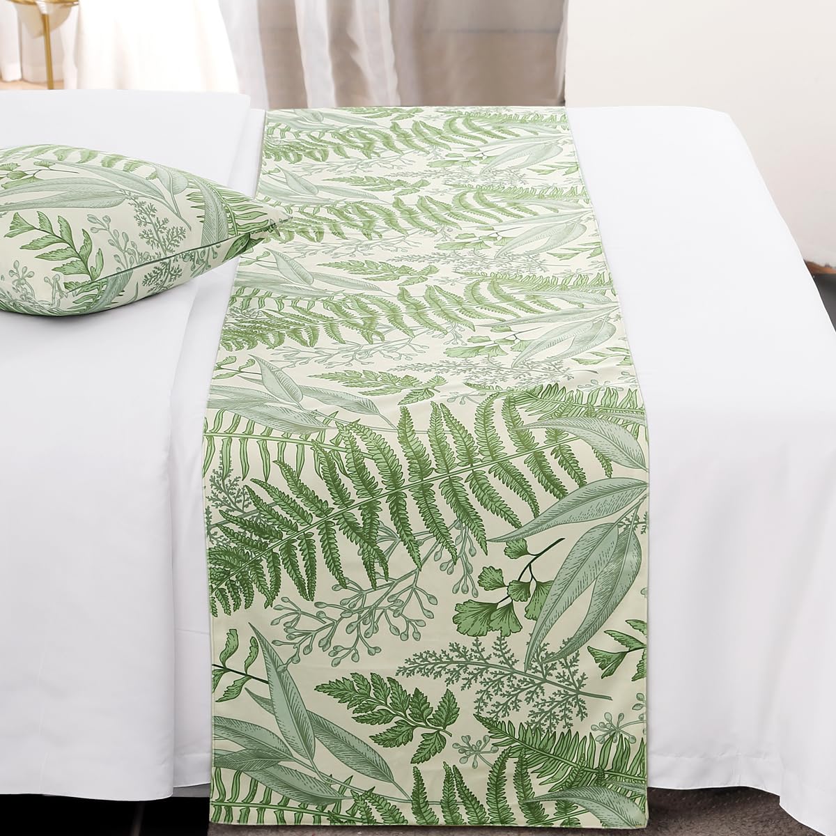 AMBERIS Forest Pattern Bed Runner, Soft and Cozy Bed Scarf Country Style Decoration (Pillowcases Sold Separately)