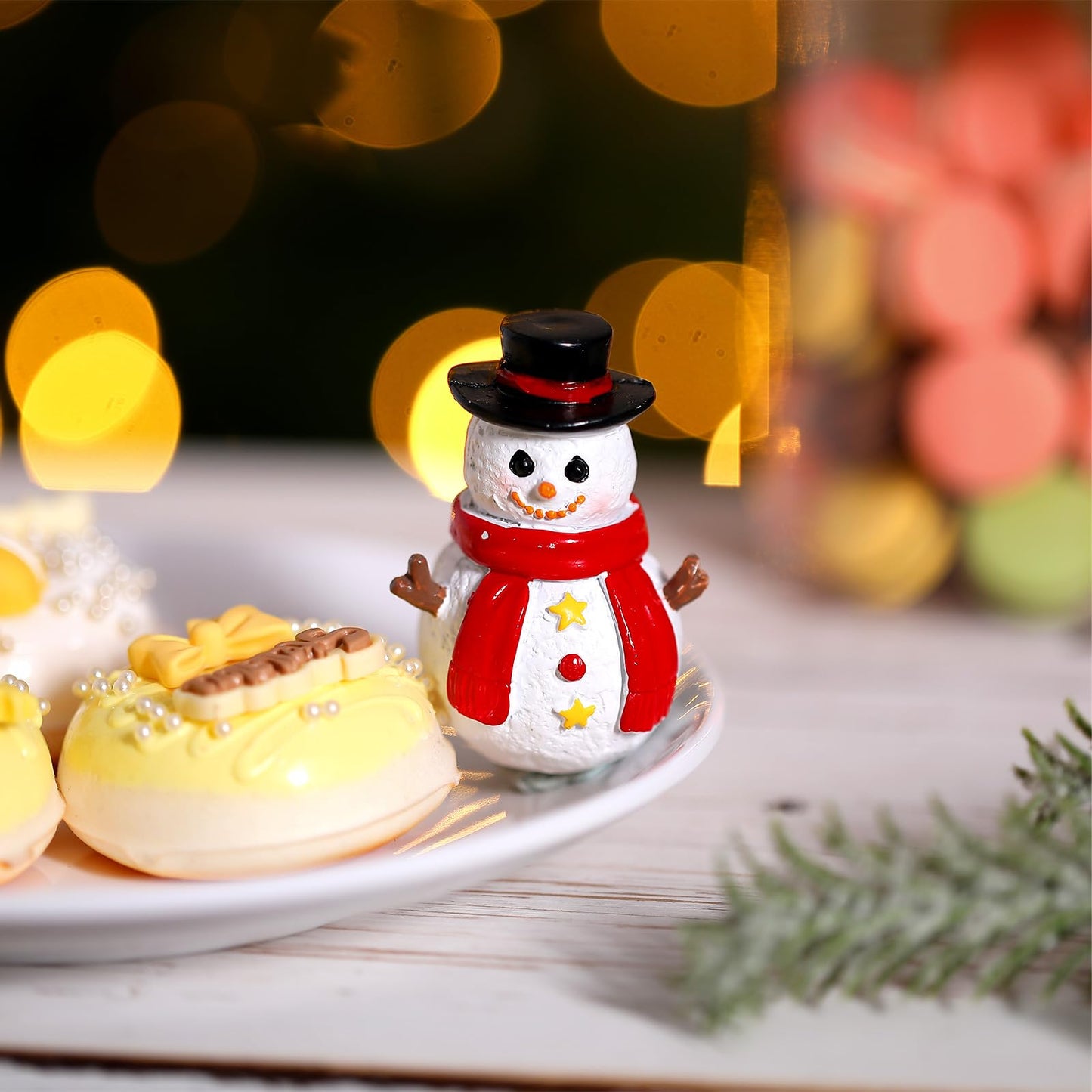 Threehoney Snowman Mini Resin Decorations for Plate Tiny Winter Snowman Decor Hand Painted Festive Holiday Gifts Christmas Party Small Decorative Tabletop Centerpiece Home Office