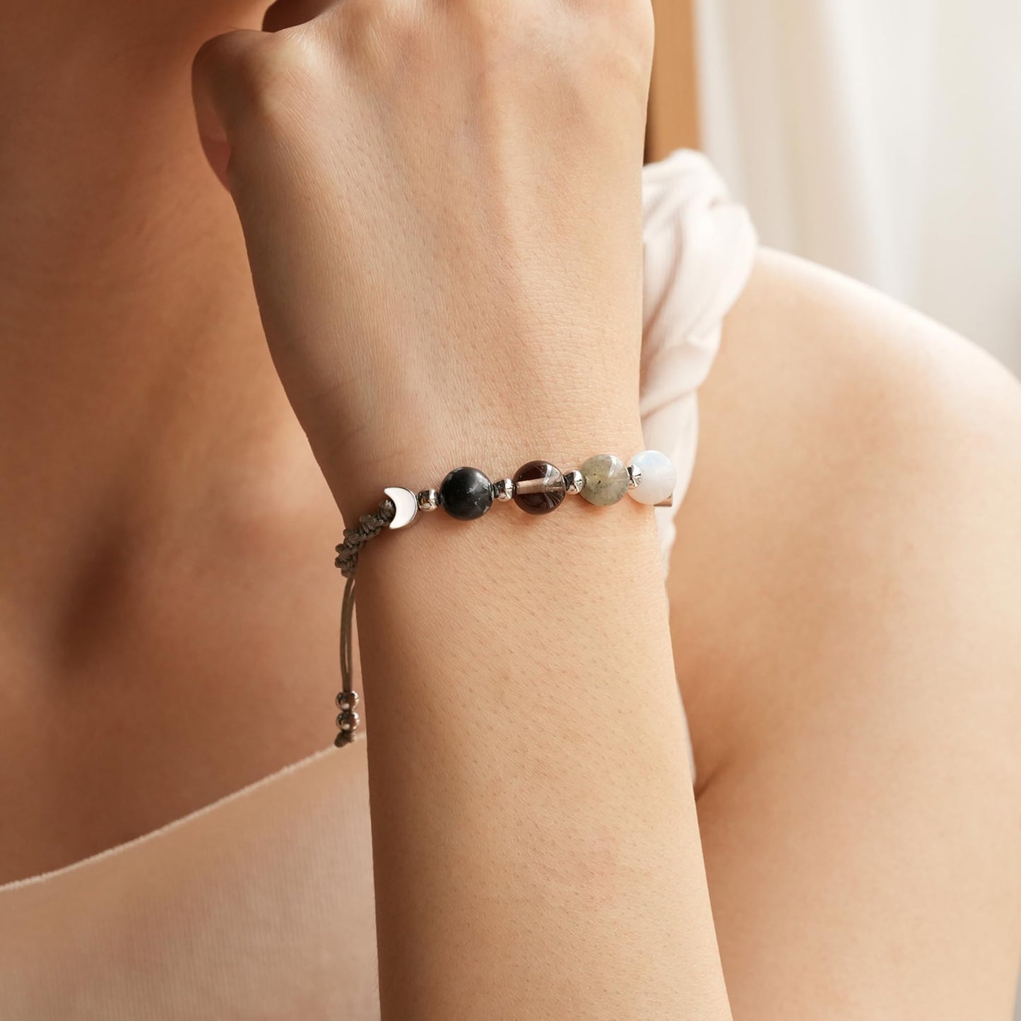 LAVEIR Moon Phase Crystal Healing Bracelet for Women, Natural Stone Beaded Bracelet with Moonstone, Spiritual Bracelets for Intuition, Emotional Balance, Intention Setting, Gifts for Women