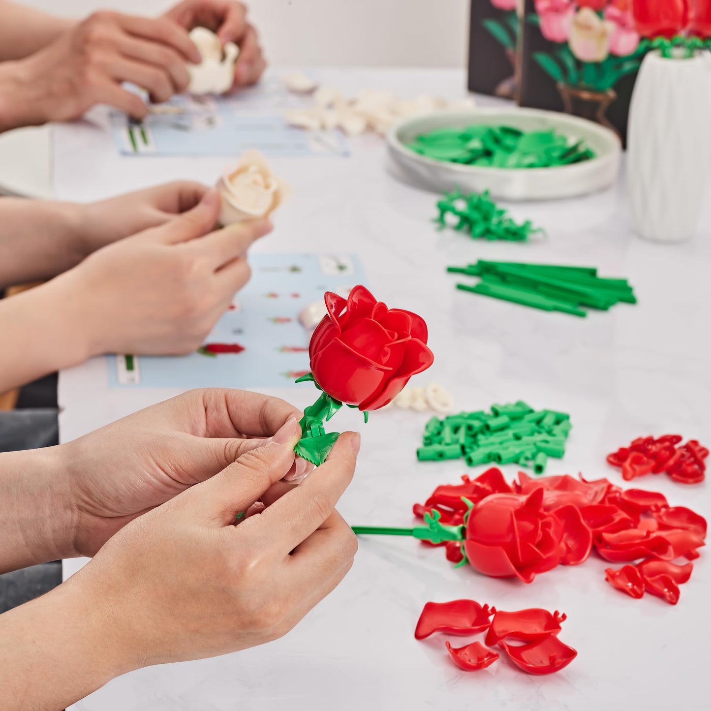 EWED Rose Flower Bouquet Building Set: Artificial Flowers Botanical Collection Blocks Kit for Women Girls Wife Adults Home Decor Thanksgiving Christmas Mother's Day Valentine's Gifts 6-Pack