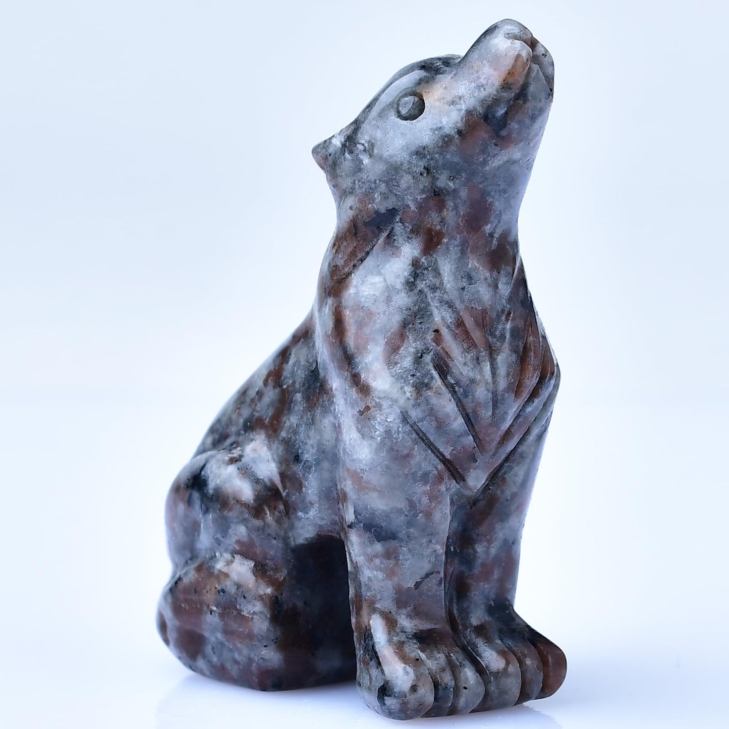 Ytbeoxk 2.1 Inch Flame Stone Wolf Crystal Statue,Gifts Healing Crystal Decor，Wolf Totem Figurines Stone Energy Gemstones, in Bedroom Office Christmas Meditation Gifts for Men Gril Women